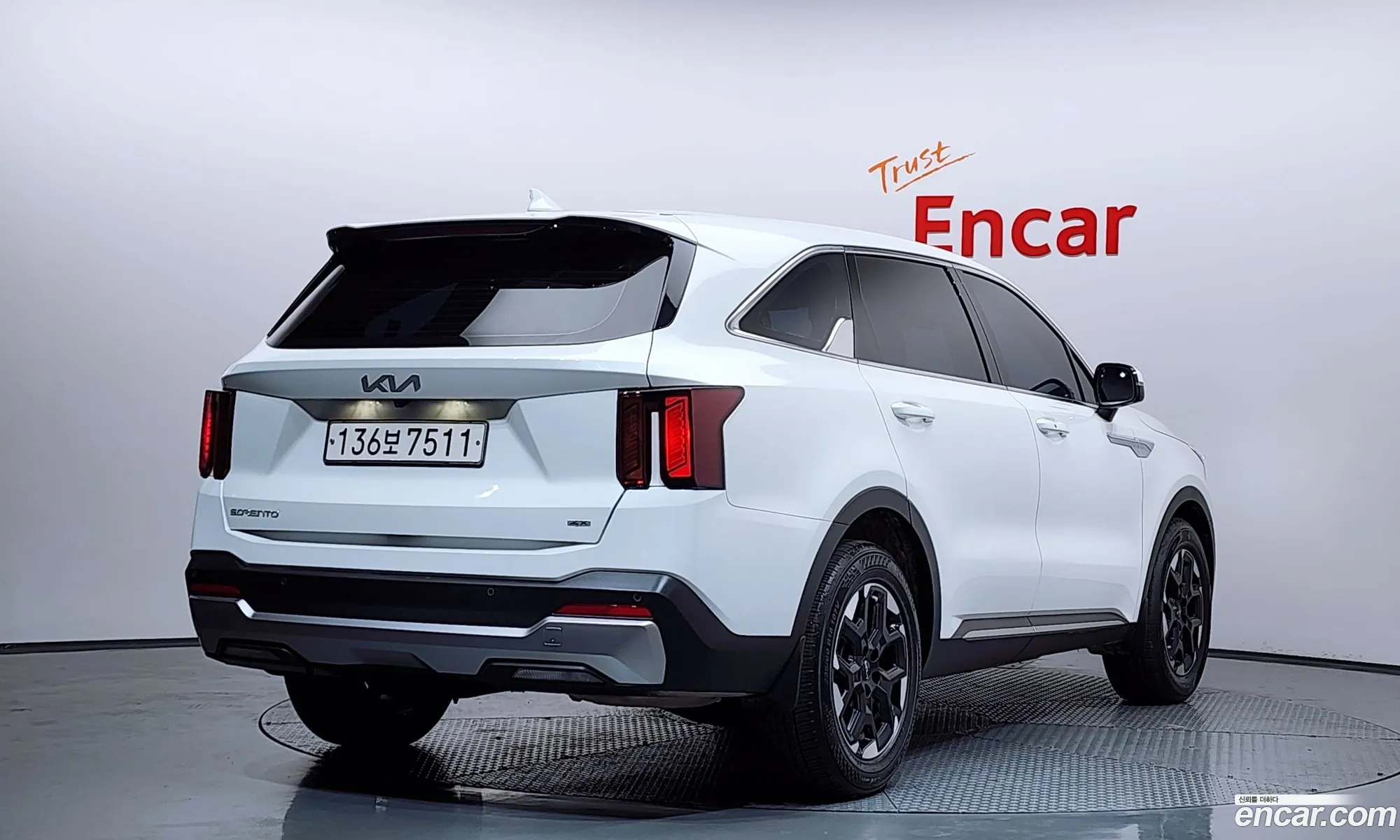 Kia Sorento 2023 — 17