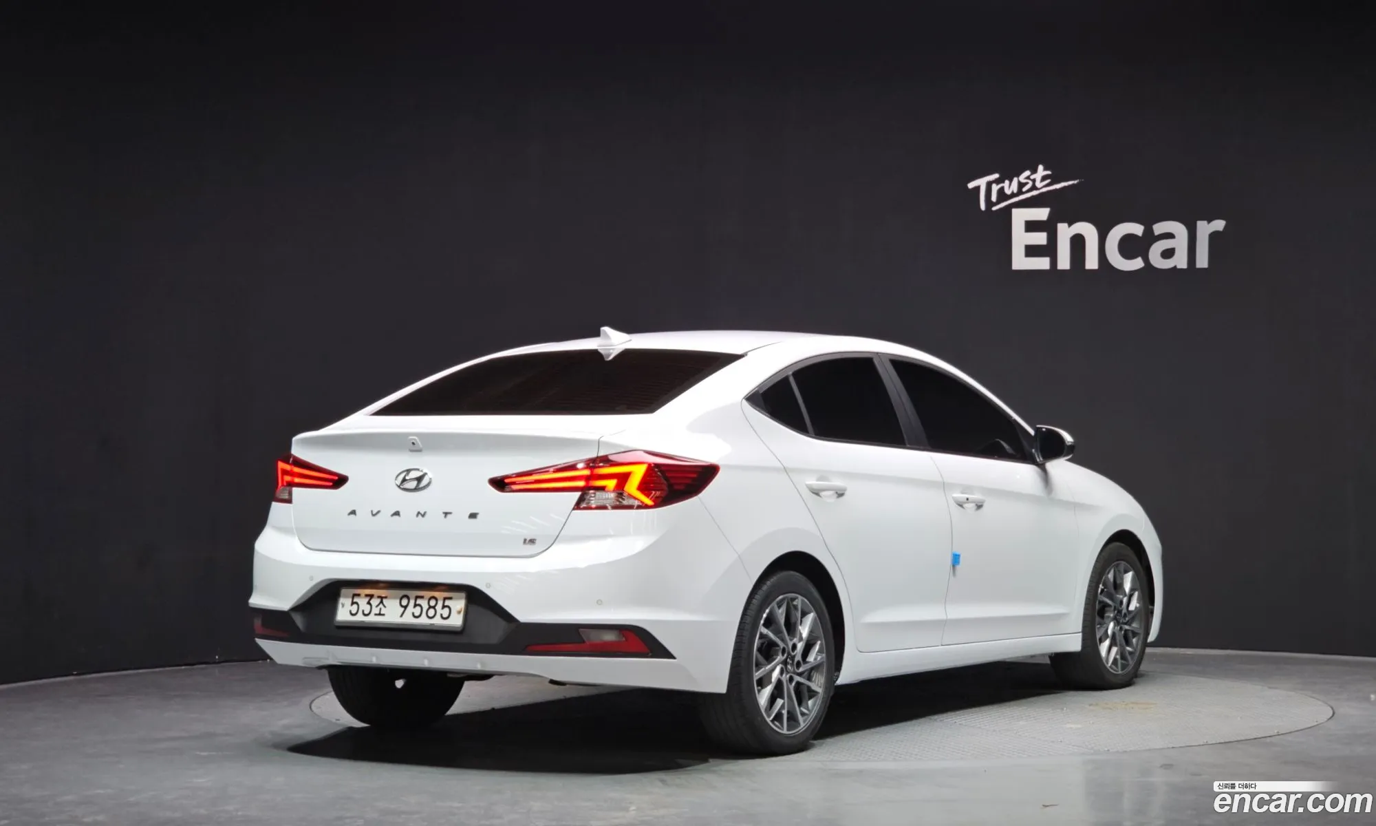 Hyundai Elantra AD 2018 — 20