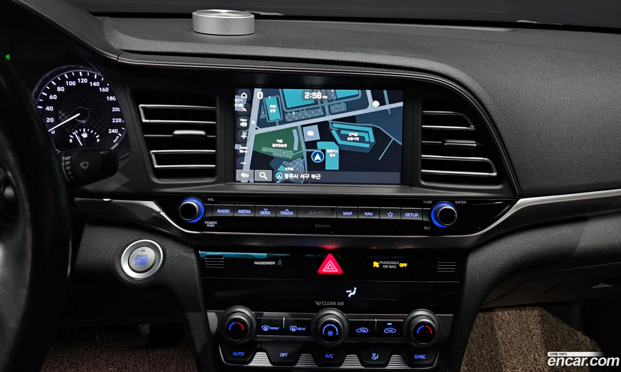 Hyundai Elantra AD 2018 — 5