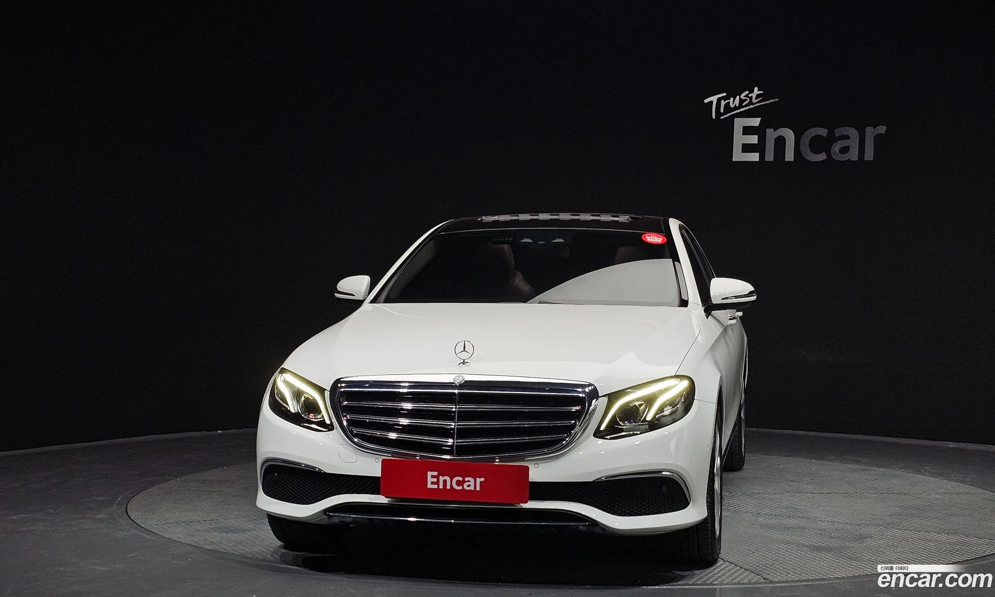 Mercedes-Benz E-Class W213 2016 WDDZF0EB8HA108653 — 12