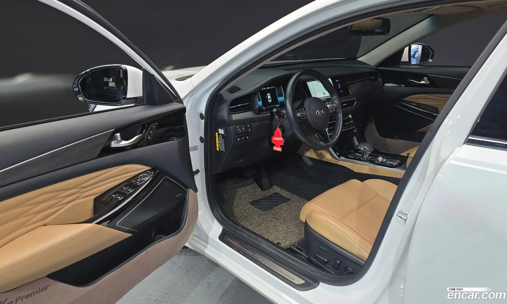 Kia K7 Premier Hybrid 2019 — 18