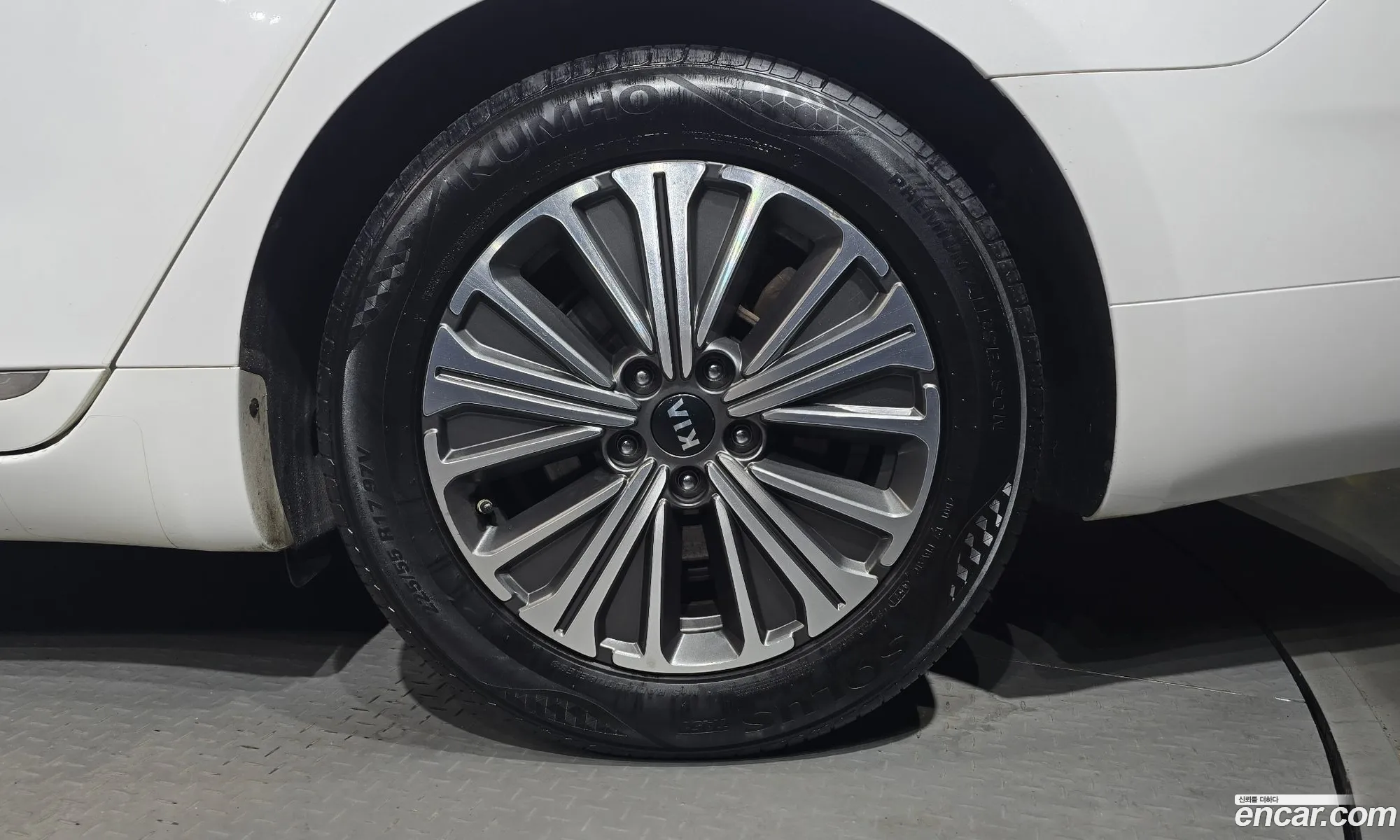 Kia K7 Premier Hybrid 2019 — 13