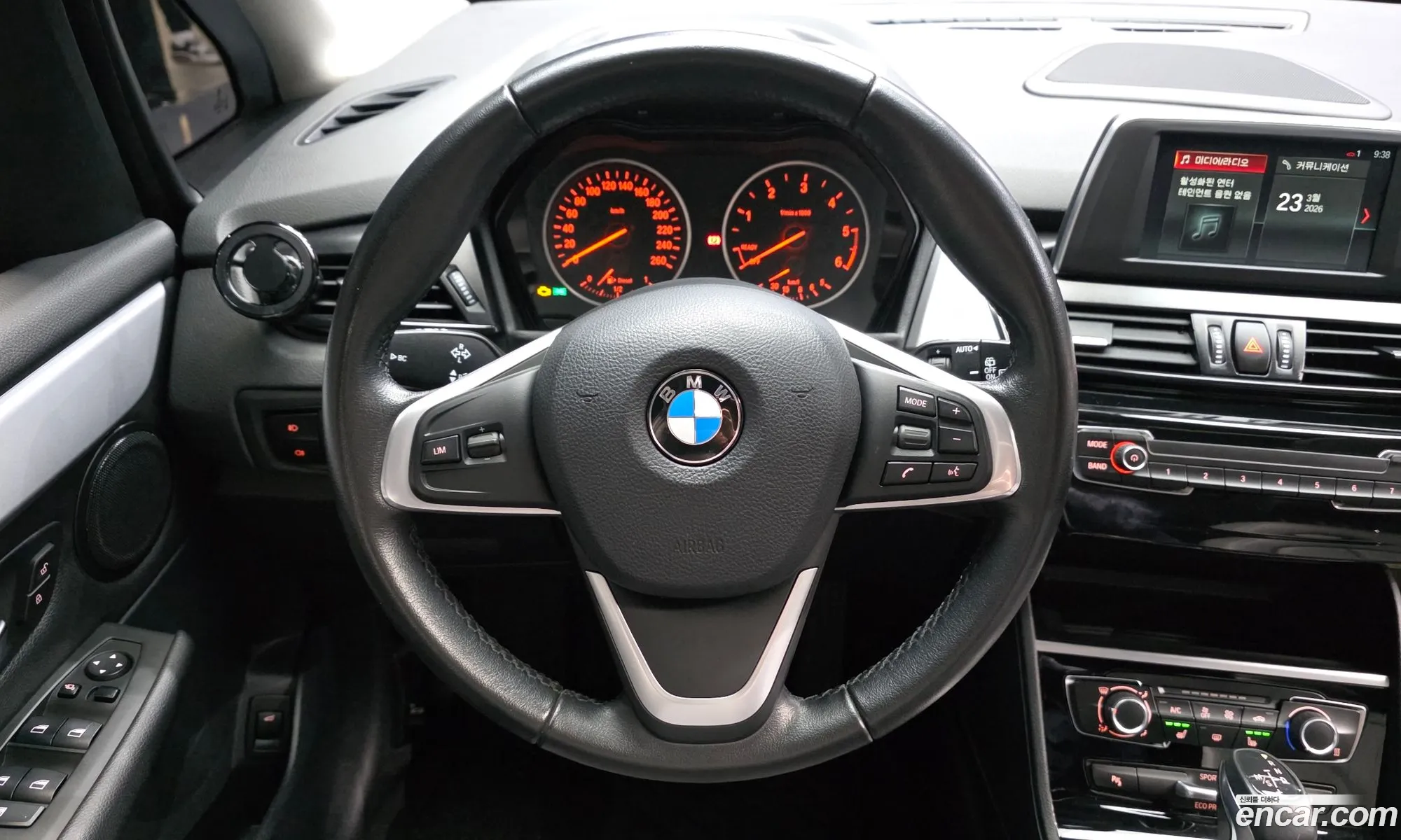 BMW 2 Series Active Tourer 2018 WBA2C1109J7A32636 — 16
