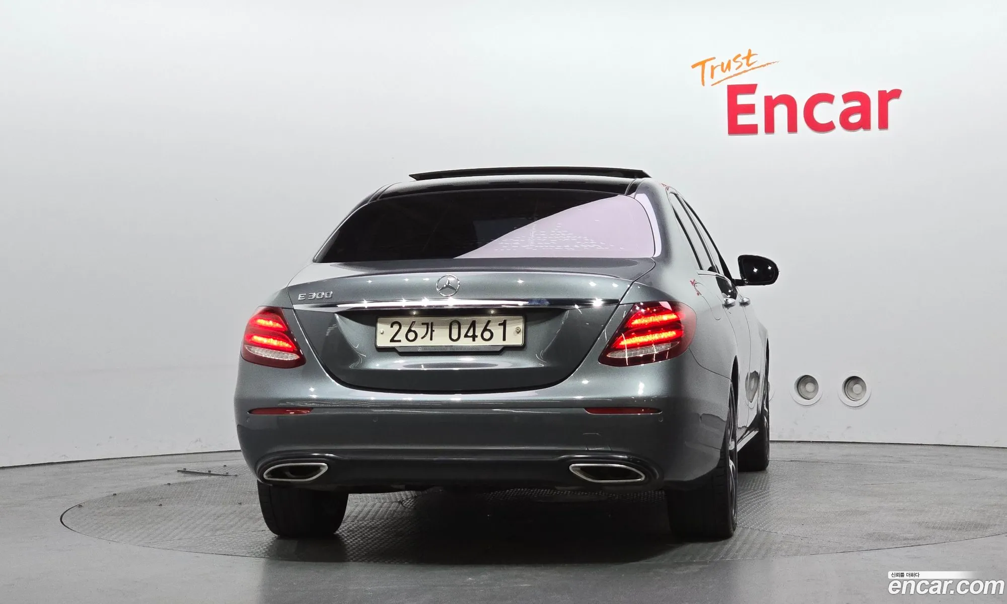 Mercedes-Benz E-Class W213 2016 WDDZF4JB8HA043655 — 2