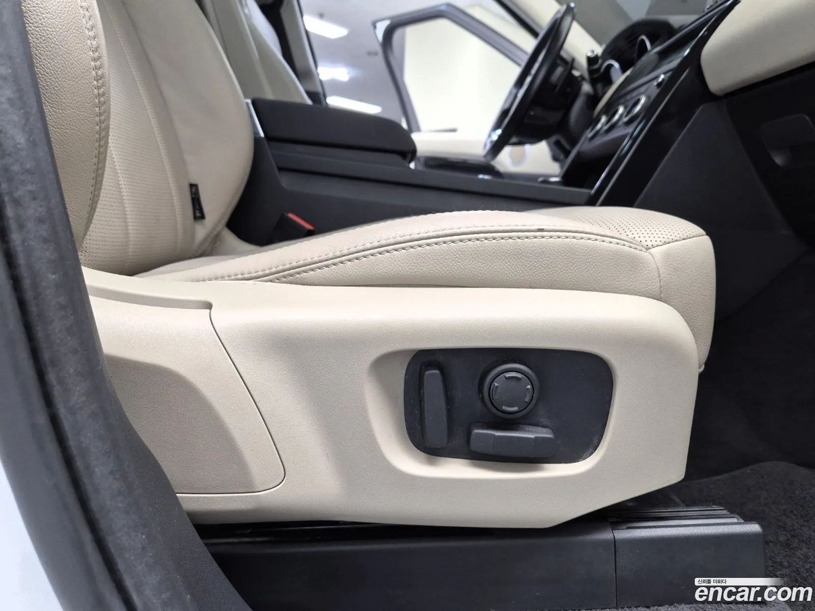 Land Rover Discovery 5 2020 — 15