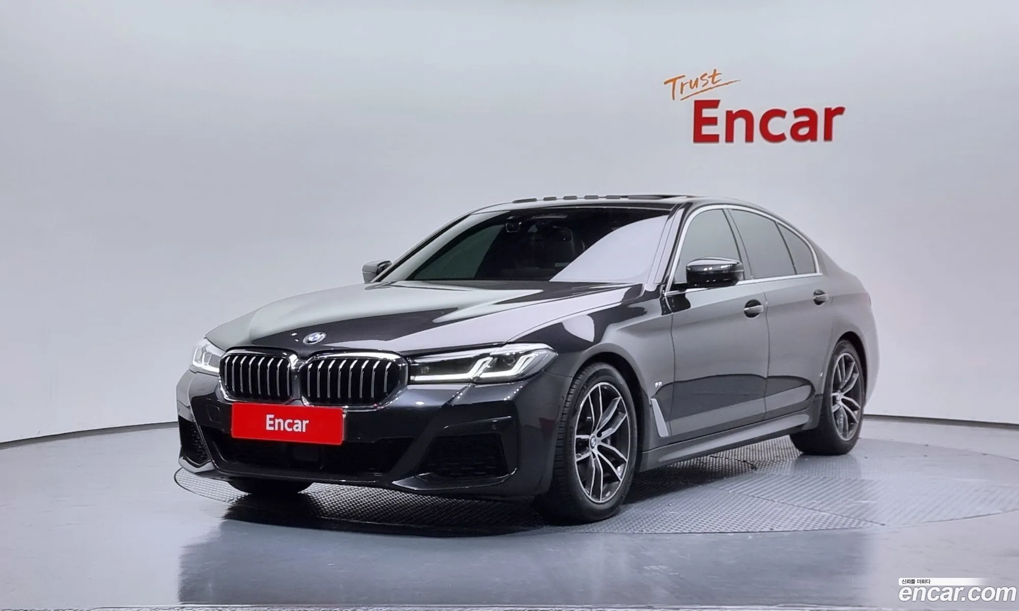 BMW 5 Series 2021 — 16
