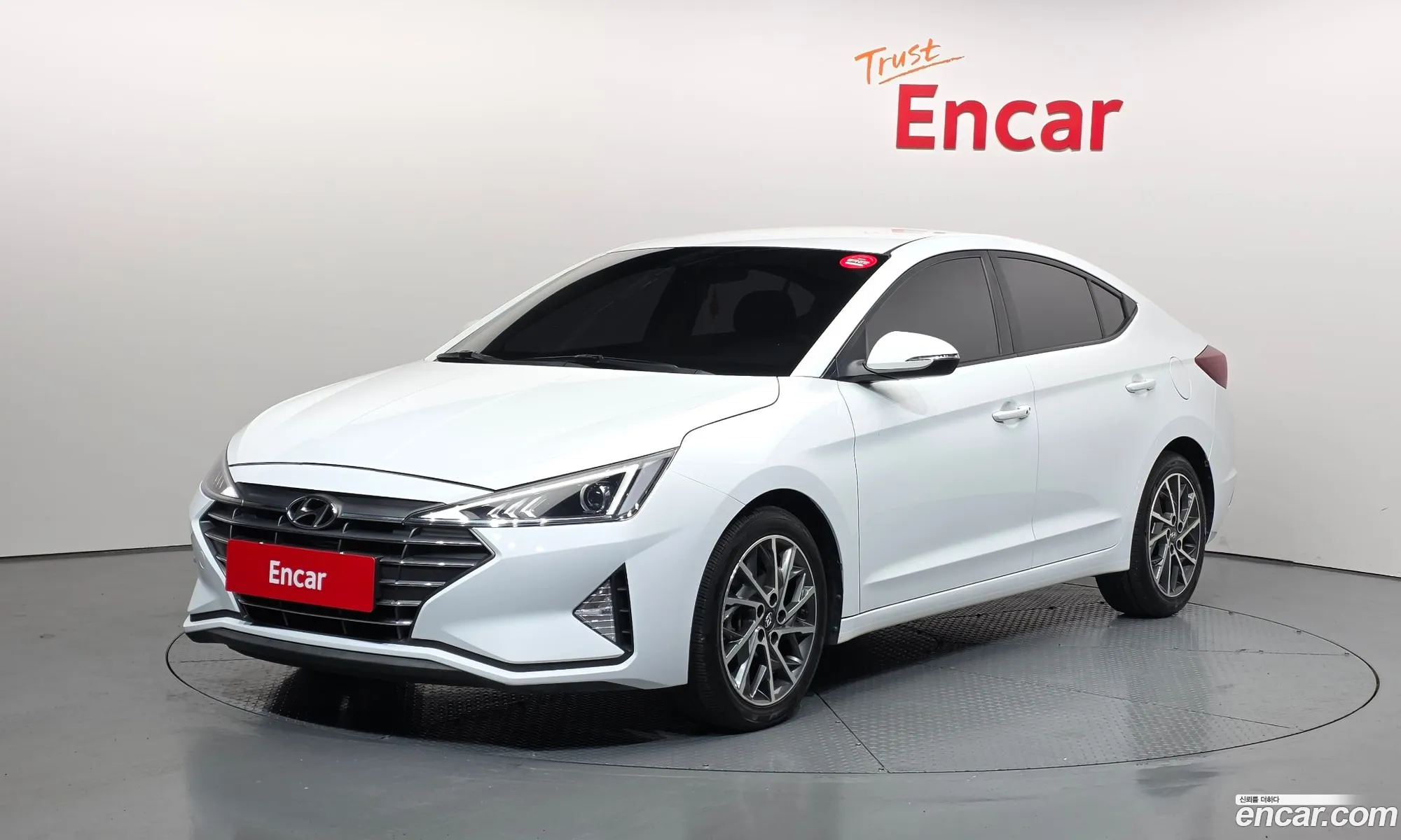 Hyundai Elantra AD 2020 — 16