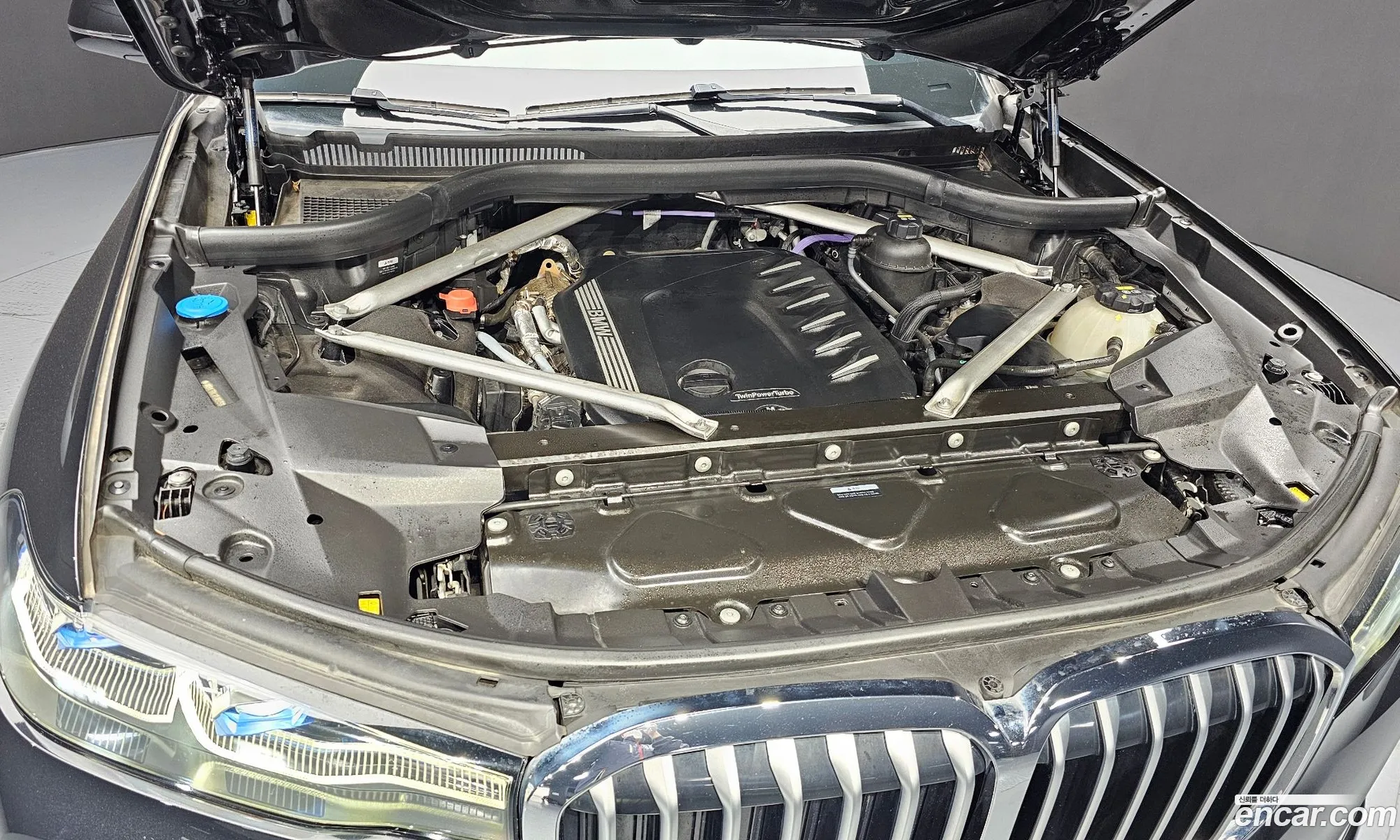 BMW X7 2021 — 14