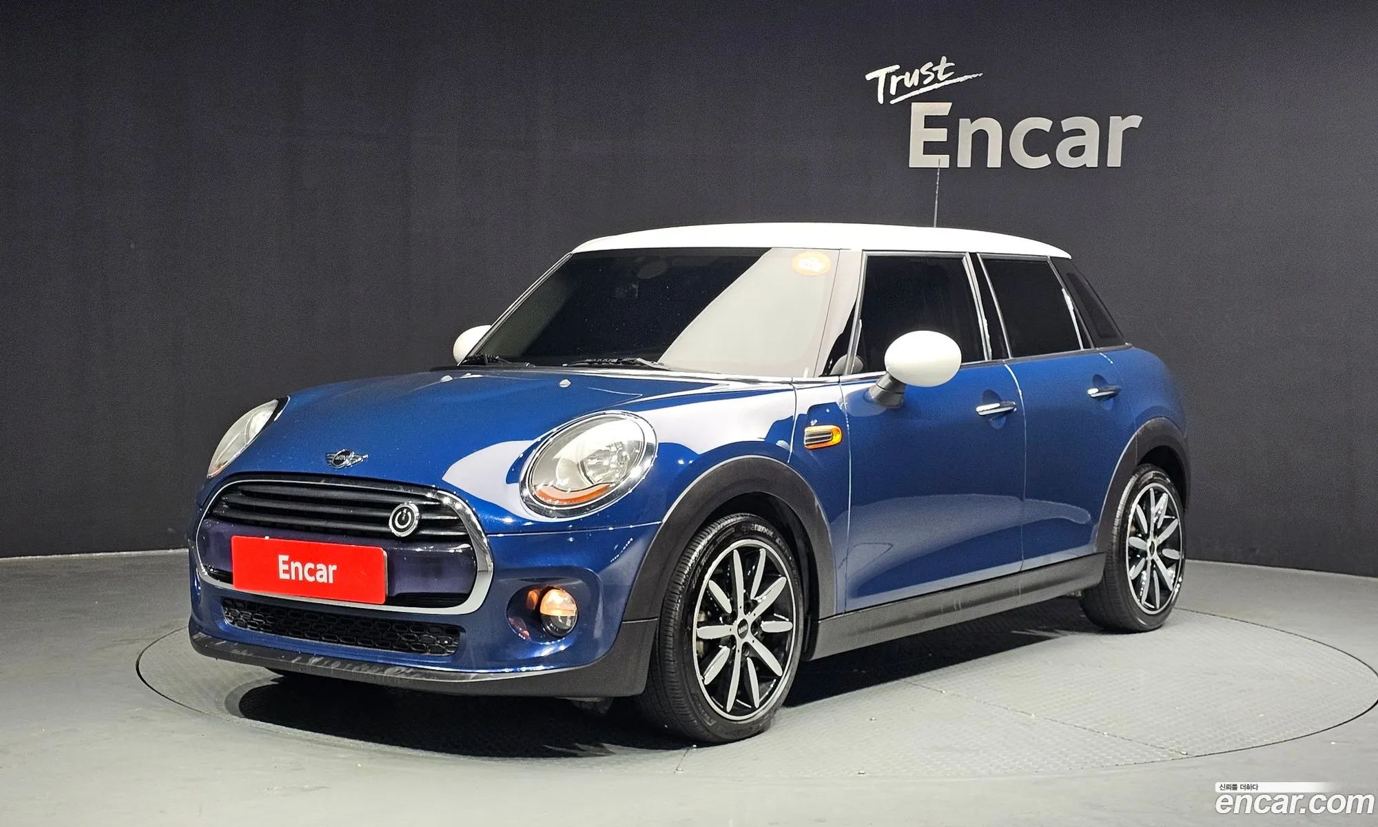 Mini Cooper 2017 WMWXU1100H2G05725 — 4