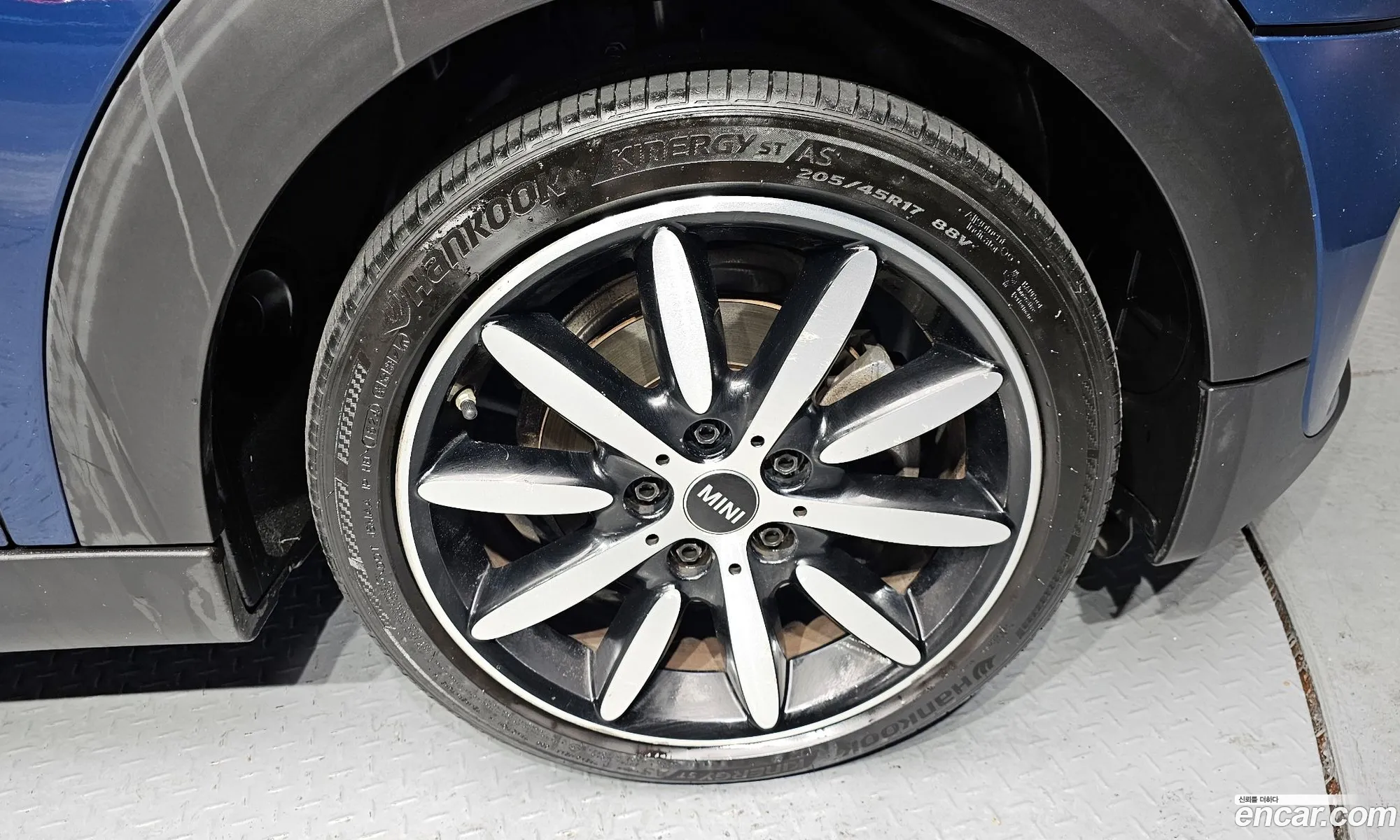 Mini Cooper 2017 WMWXU1100H2G05725 — 16