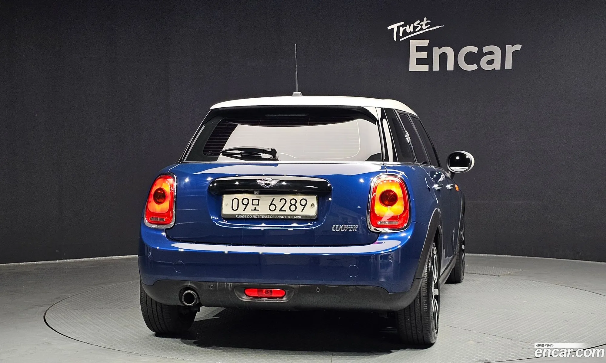 Mini Cooper 2017 WMWXU1100H2G05725 — 11