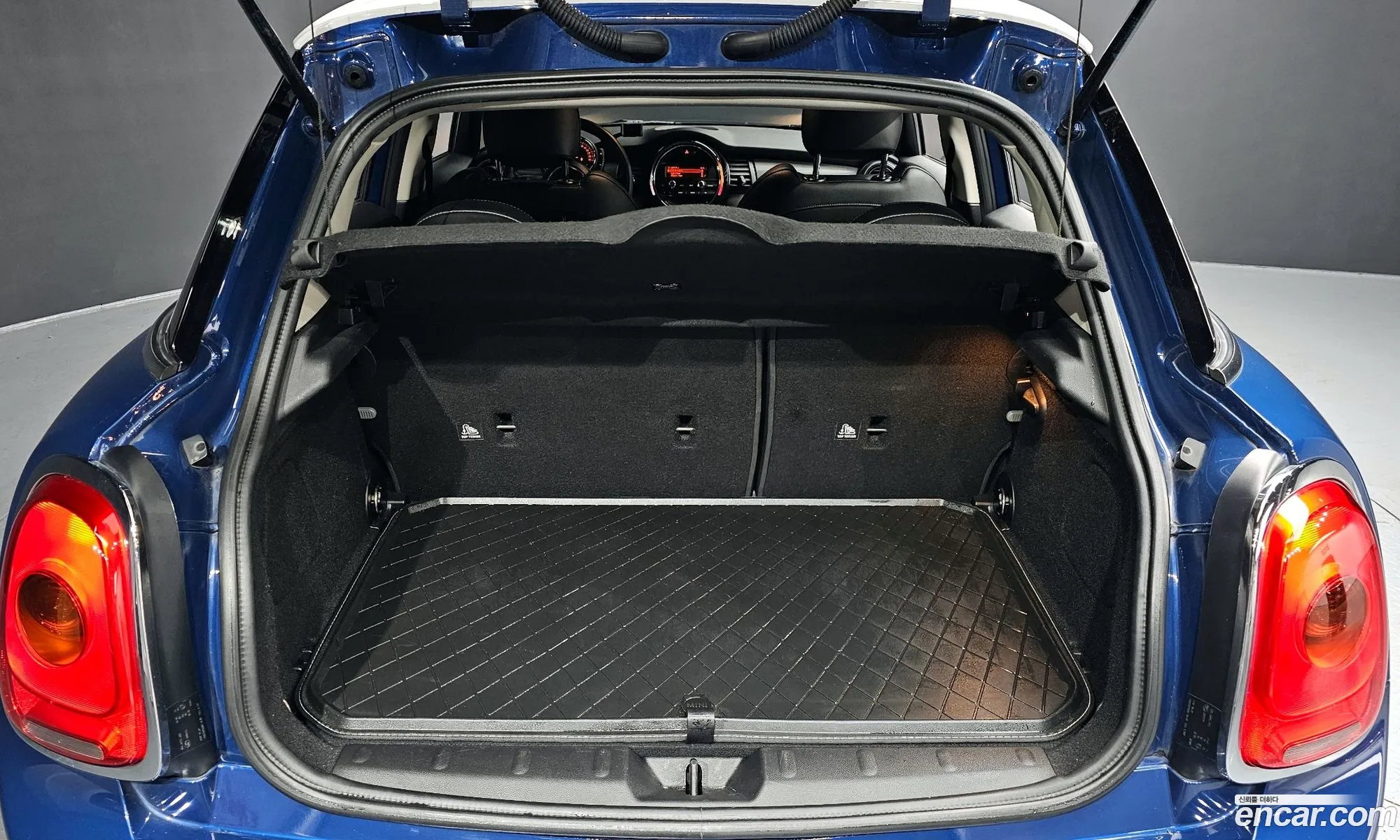 Mini Cooper 2017 WMWXU1100H2G05725 — 15