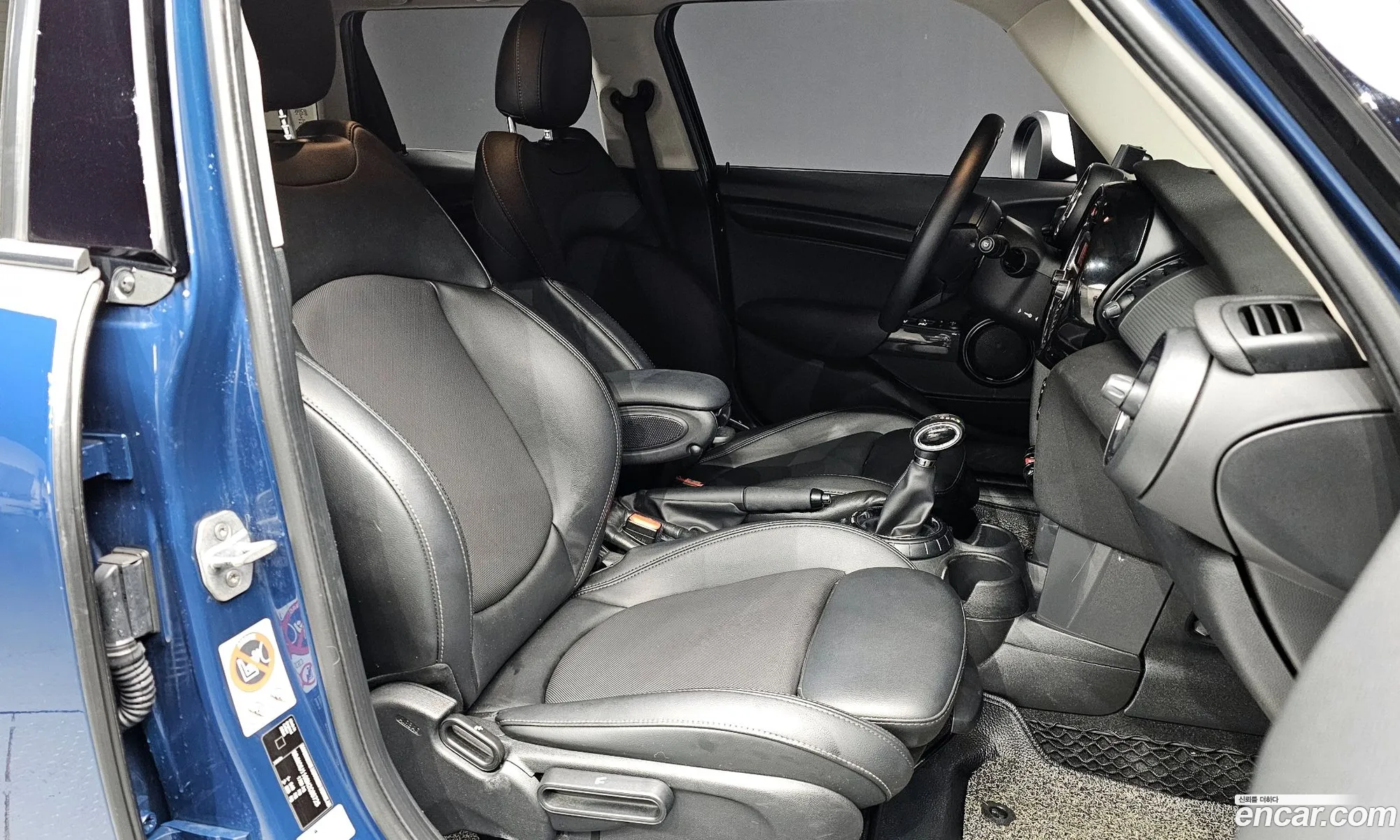 Mini Cooper 2017 WMWXU1100H2G05725 — 5