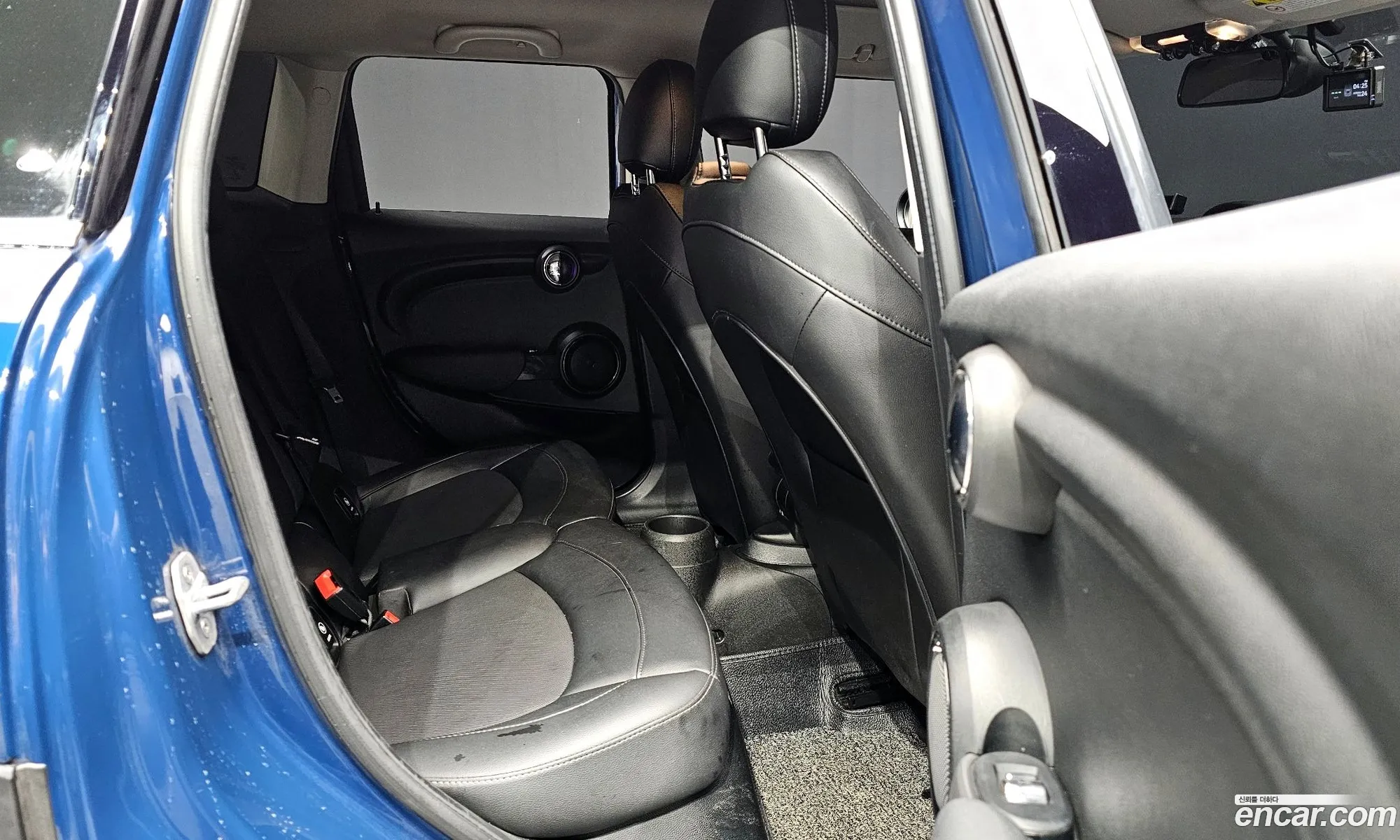 Mini Cooper 2017 WMWXU1100H2G05725 — 8
