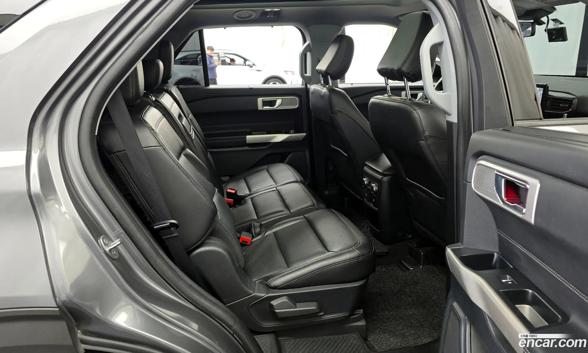 Ford Explorer 6th Gen 2021 1FMSK8FH3MGA09671 — 14