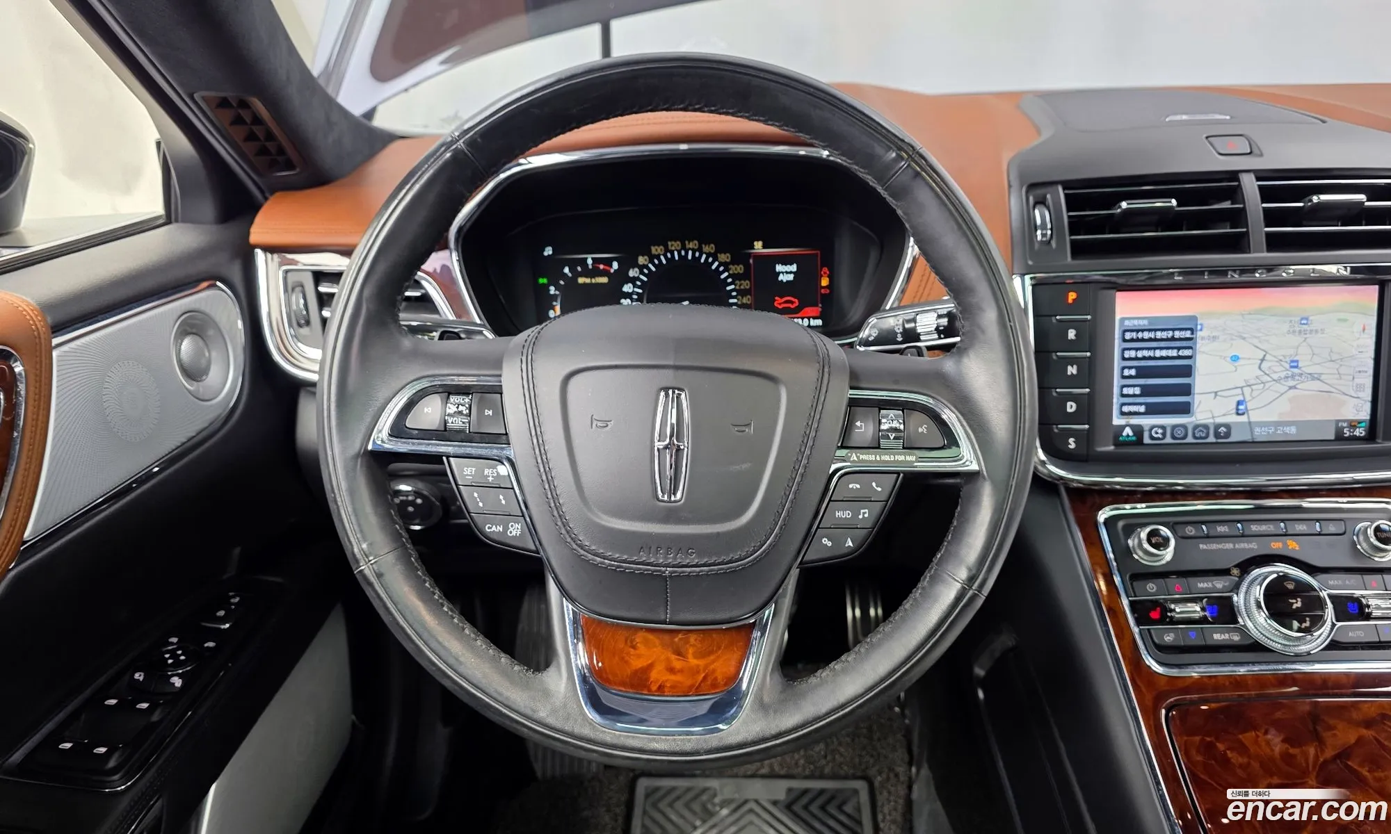 Lincoln Continental 10th Gen 2019 1LN6L9BC9K5602247 — 16