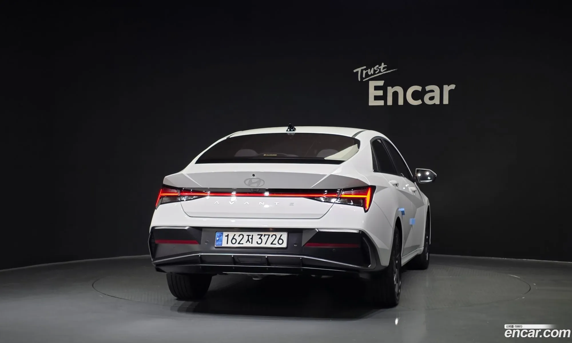 Hyundai Elantra 2024 — 13