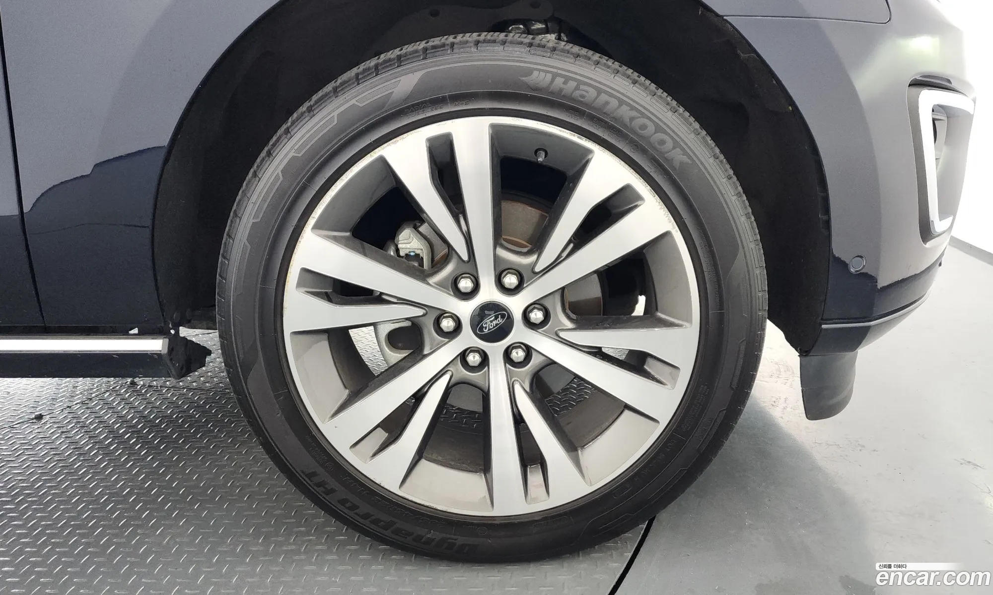 Ford Expedition 2021 1FMJU1MT8MEA07124 — 6