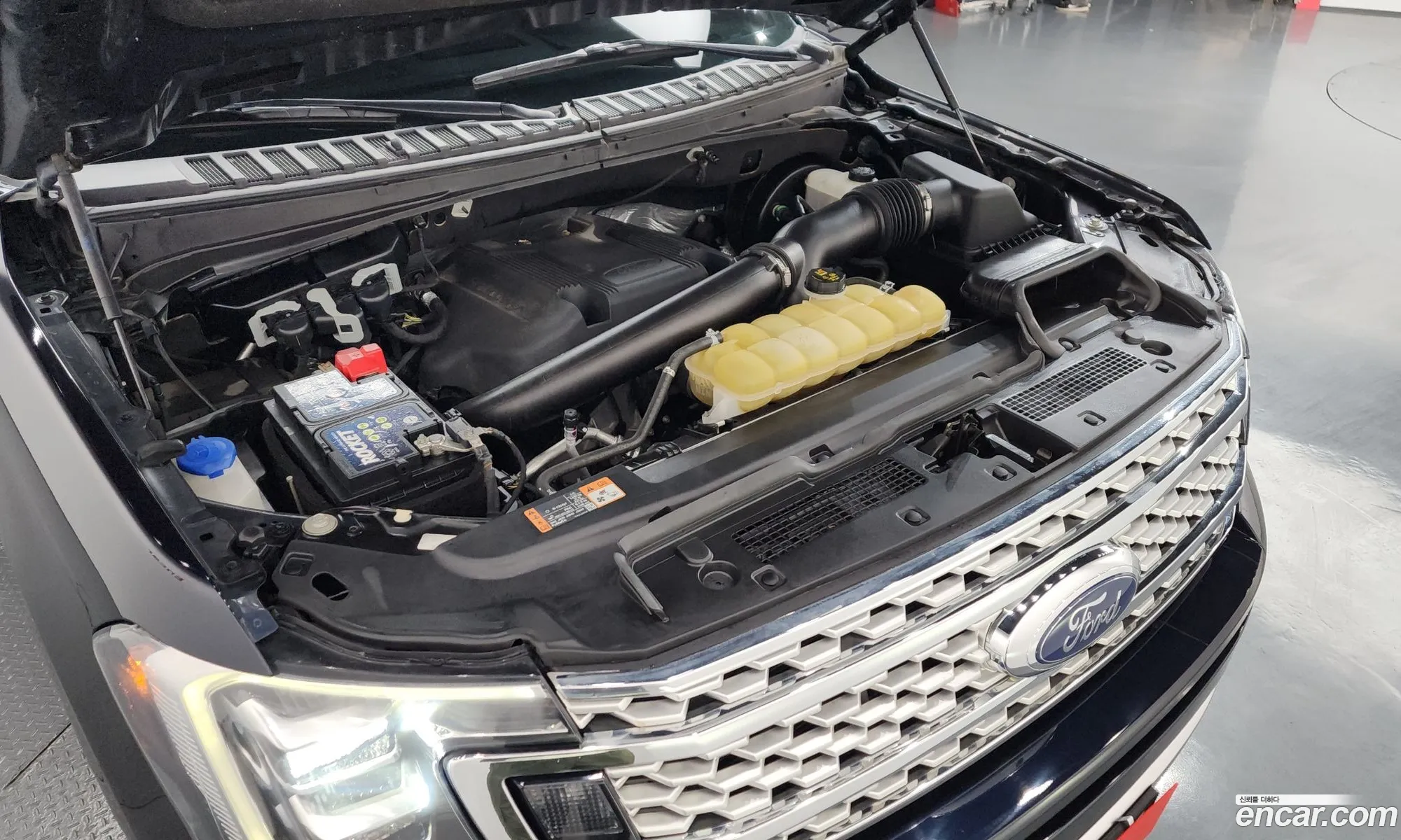 Ford Expedition 2021 1FMJU1MT8MEA07124 — 17