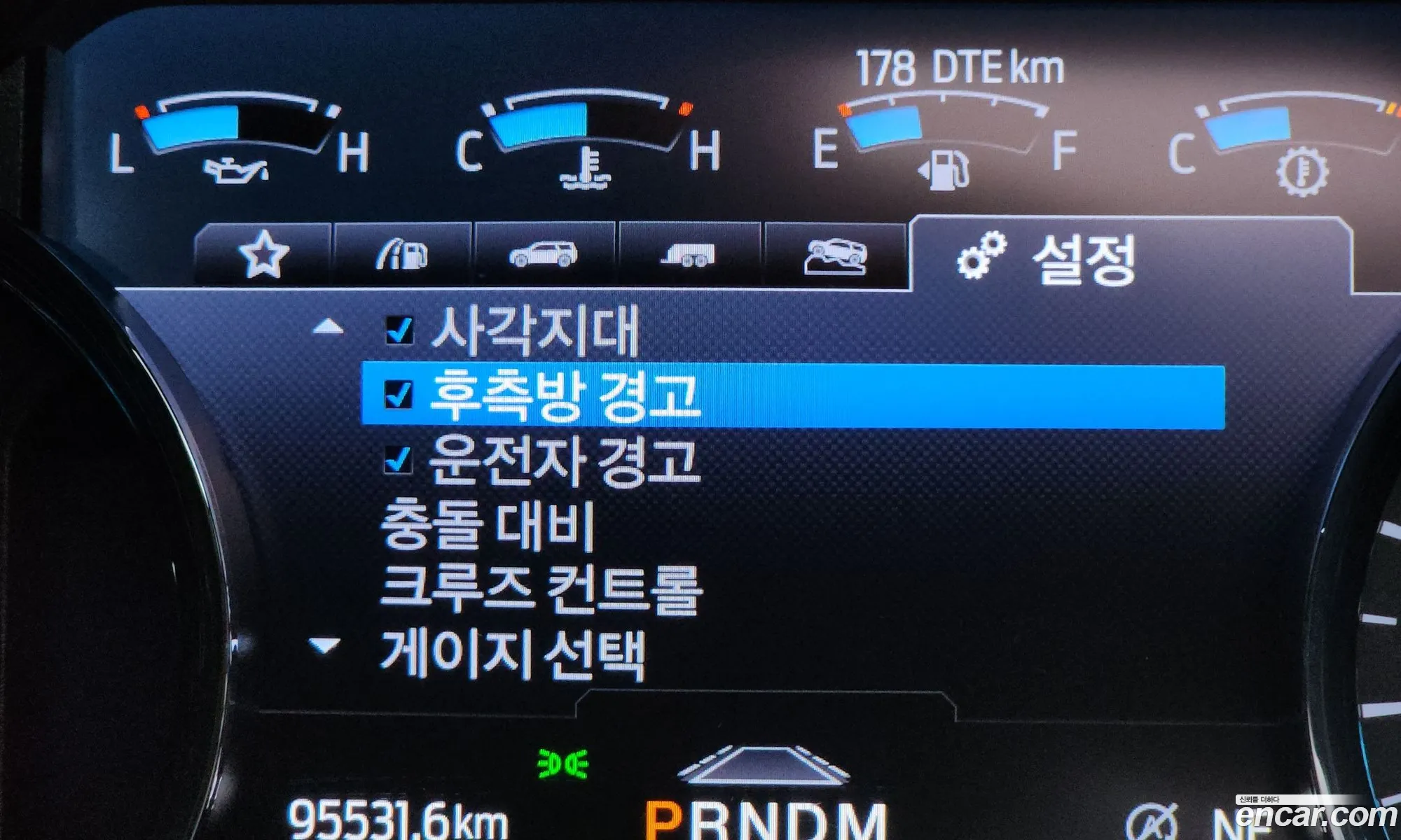 Ford Expedition 2021 1FMJU1MT8MEA07124 — 4