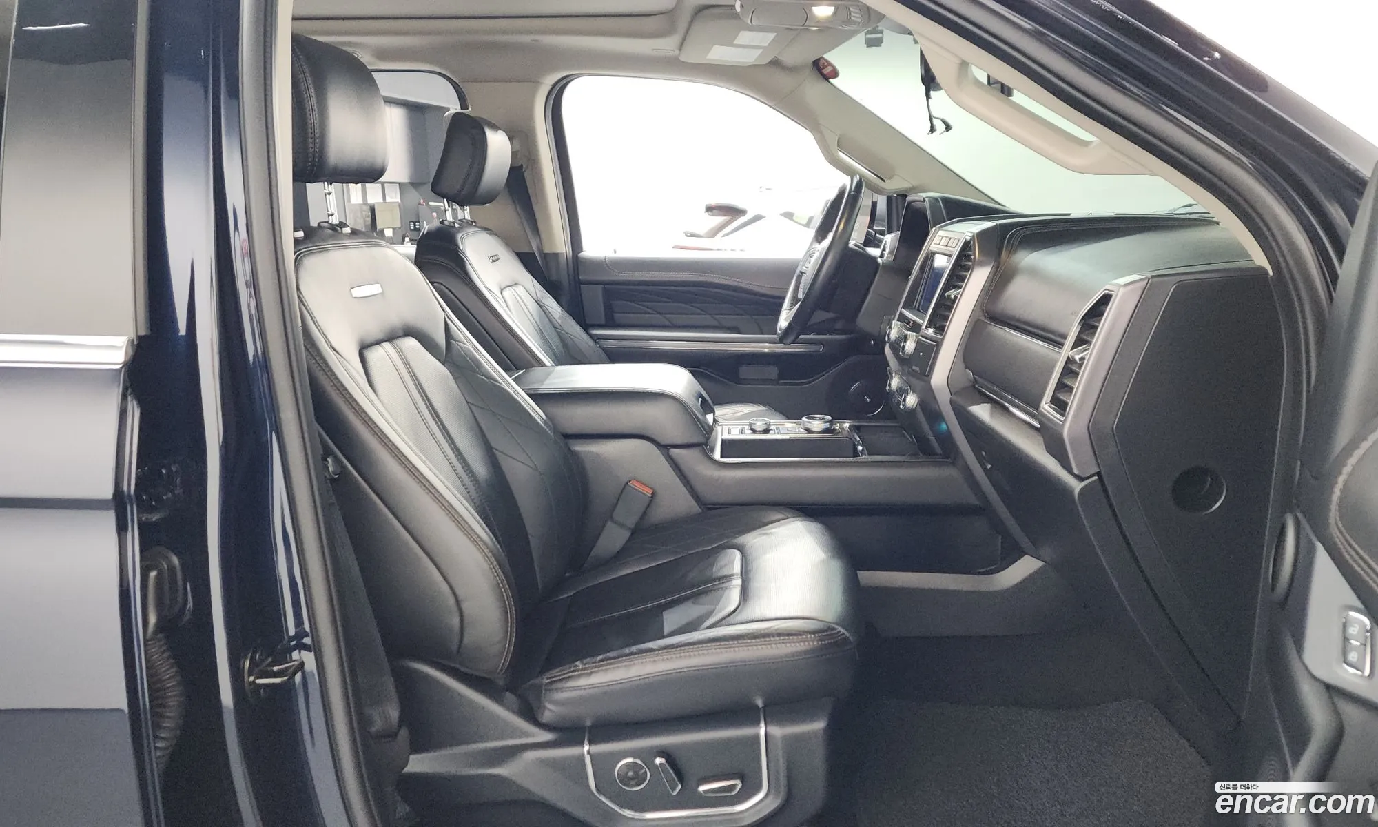Ford Expedition 2021 1FMJU1MT8MEA07124 — 3