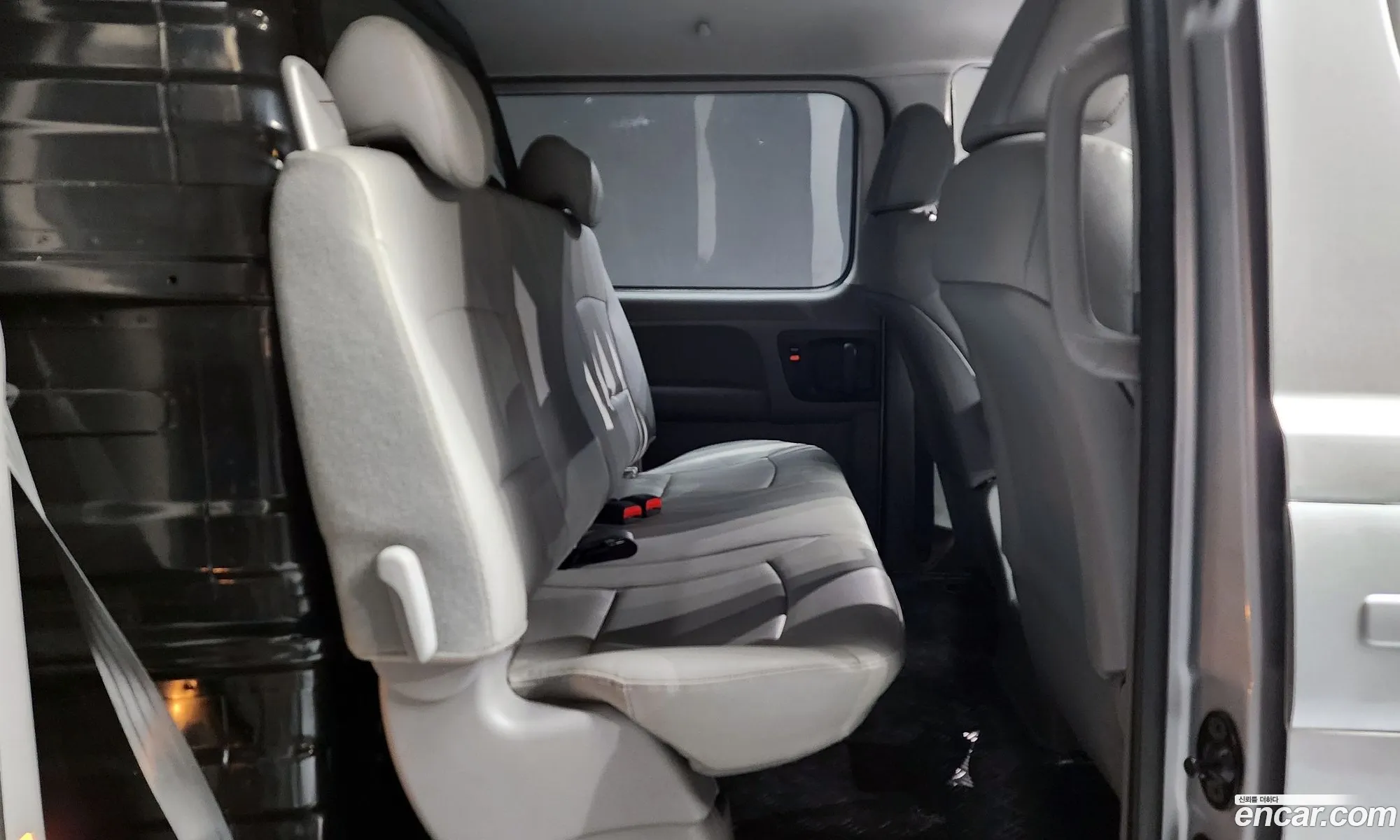 Hyundai Grand Starex 2020 — 17