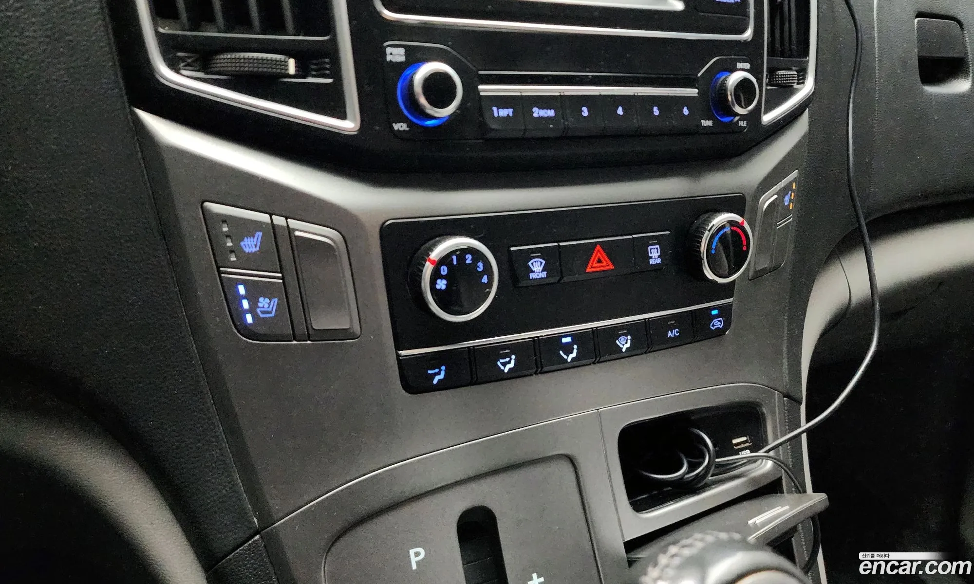 Hyundai Grand Starex 2020 — 13