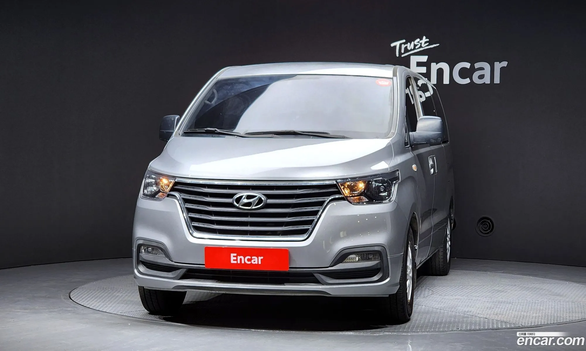 Hyundai Grand Starex 2020 — 10