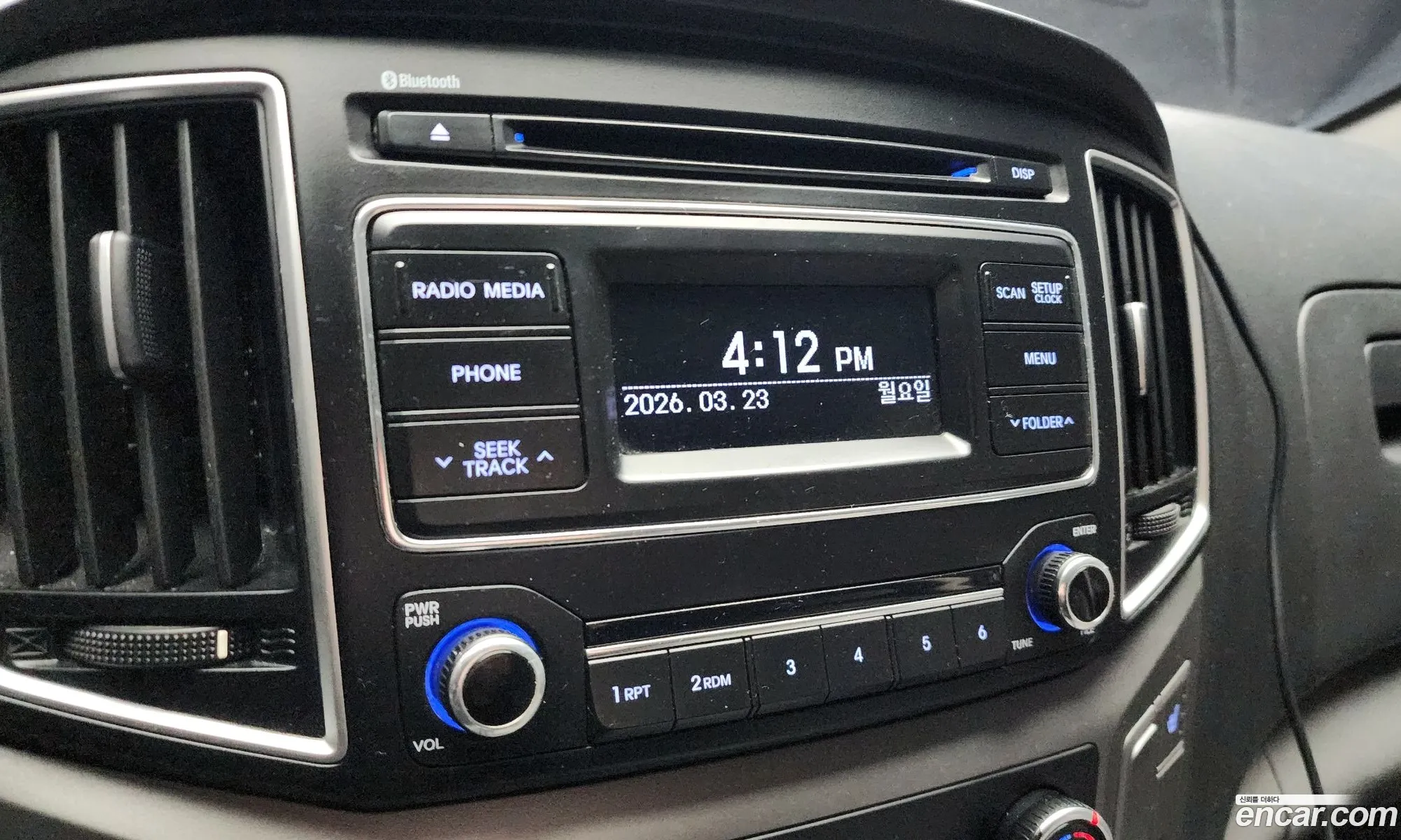 Hyundai Grand Starex 2020 — 19