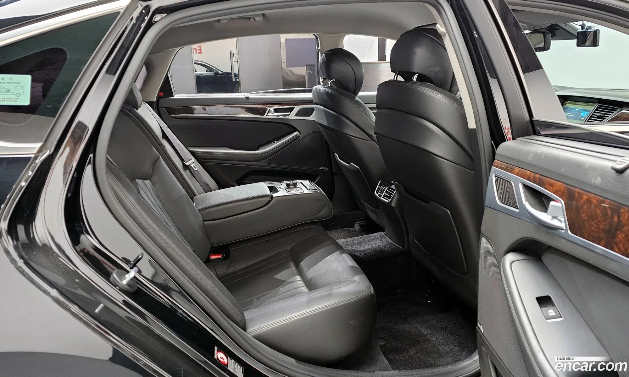 Hyundai Genesis DH