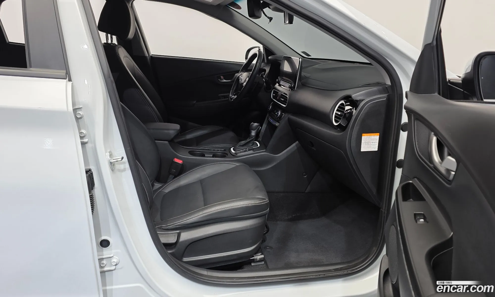 Hyundai Kona Hybrid 2020 — 10