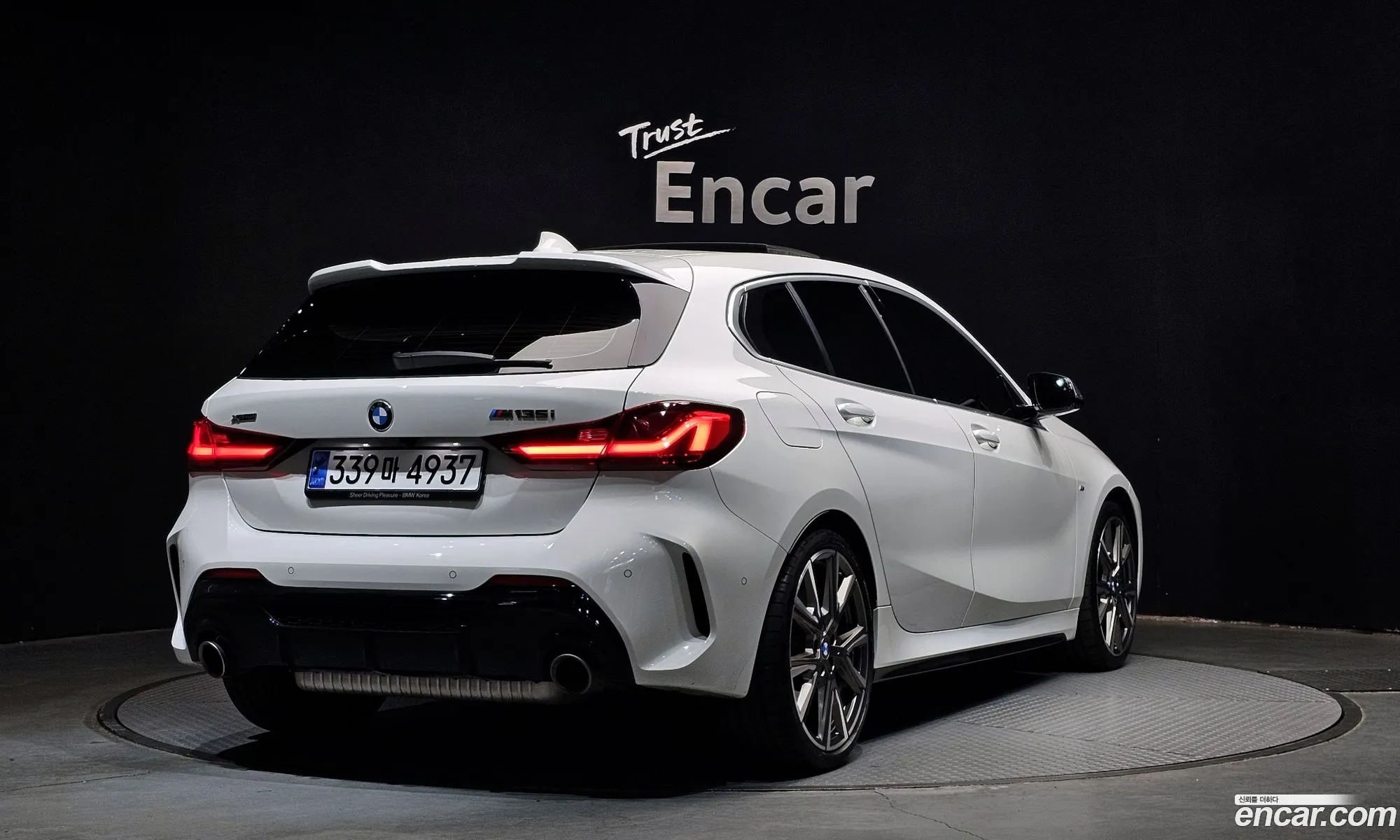 BMW 1 Series 2023 — 16