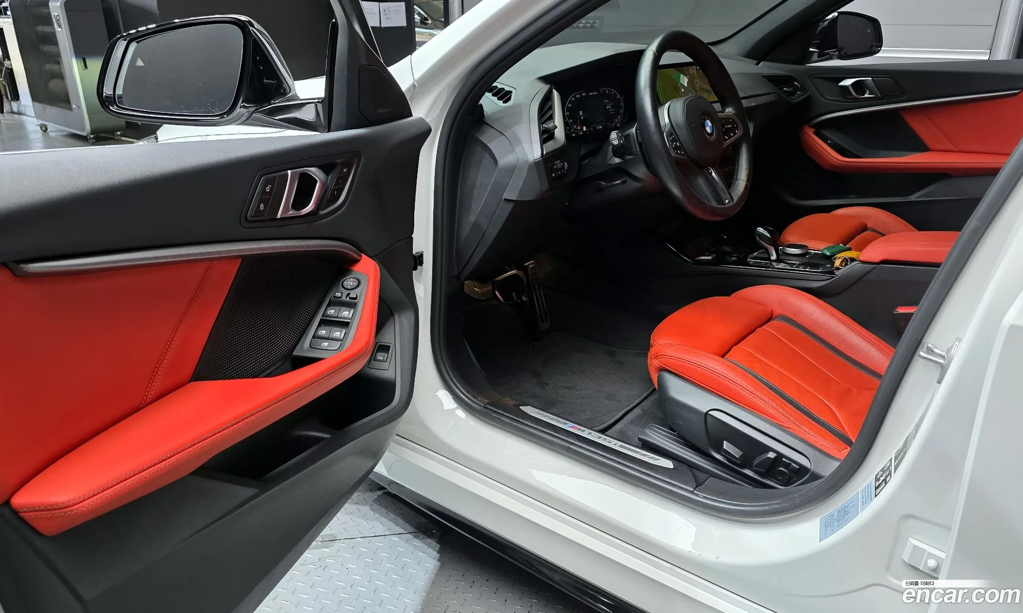 BMW 1 Series 2023 — 2