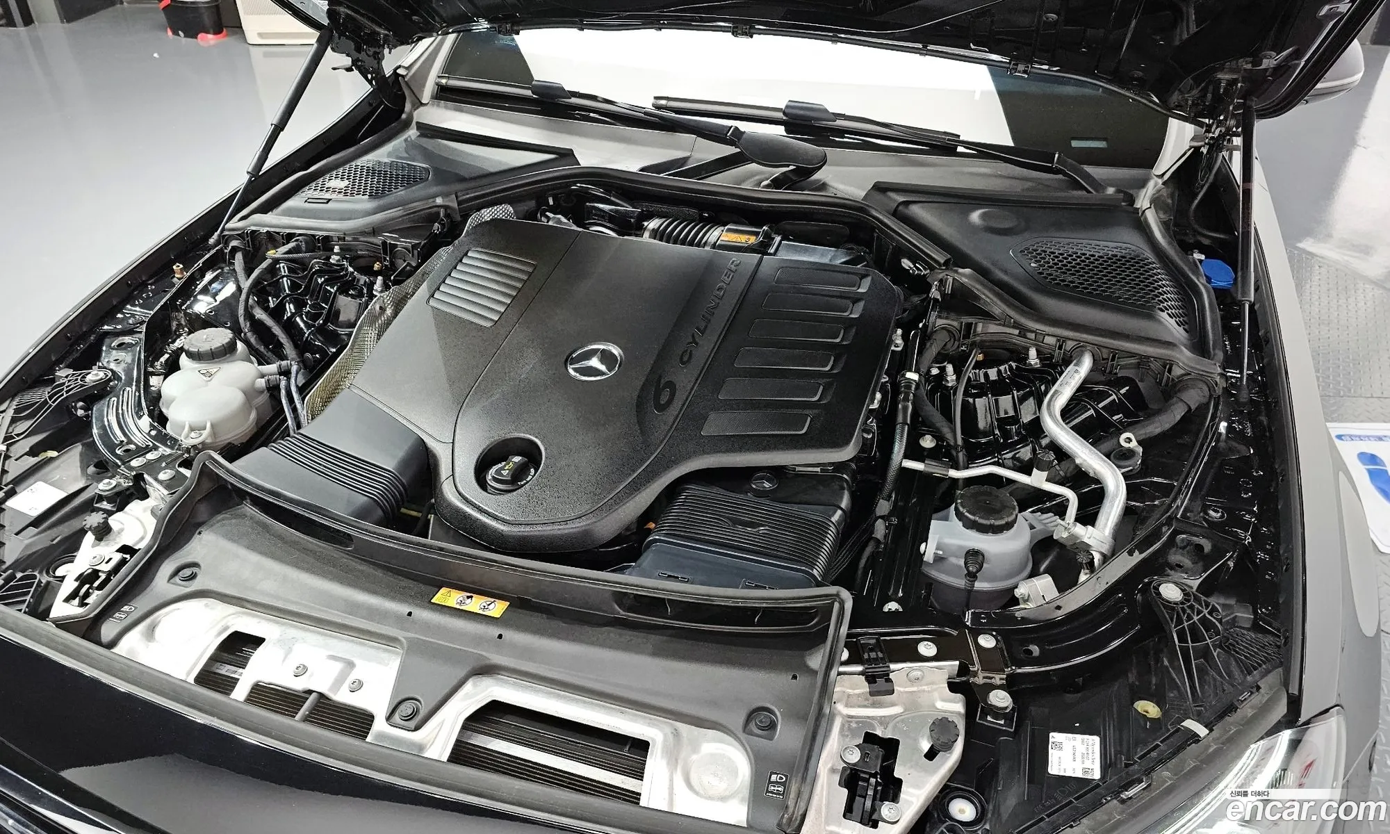 Mercedes-Benz E-Class W214 2024 — 18