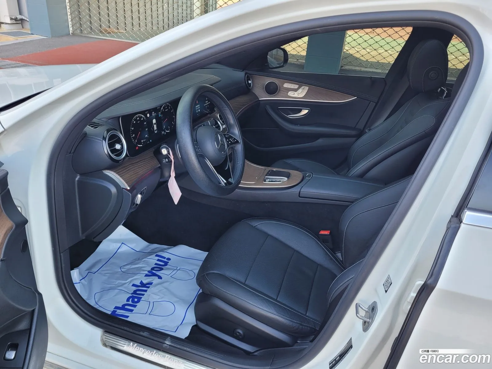 Mercedes-Benz E-Class W213 2022 — 13