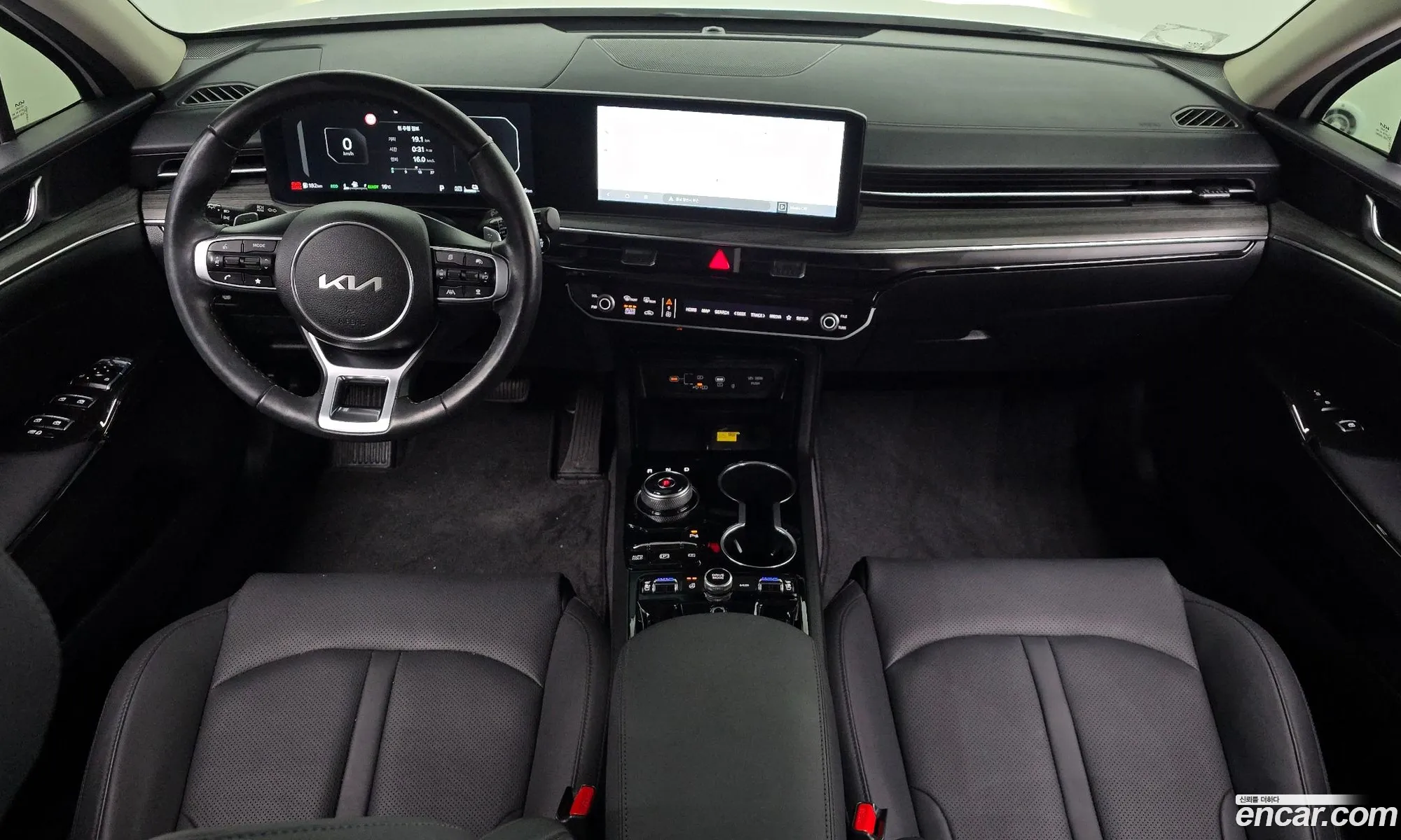 Kia K5 Hybrid 2024 — 2