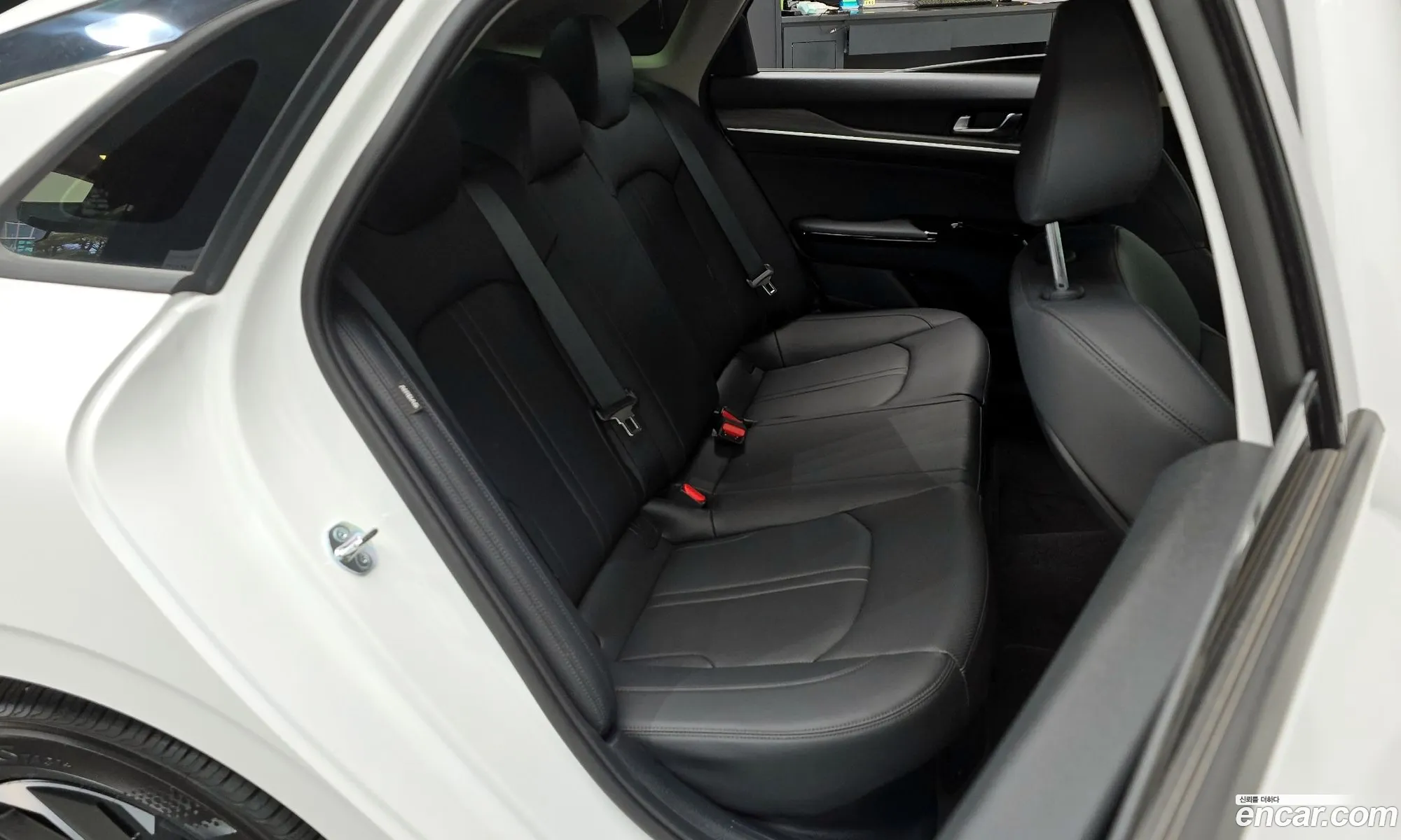 Kia K5 Hybrid 2024 — 15
