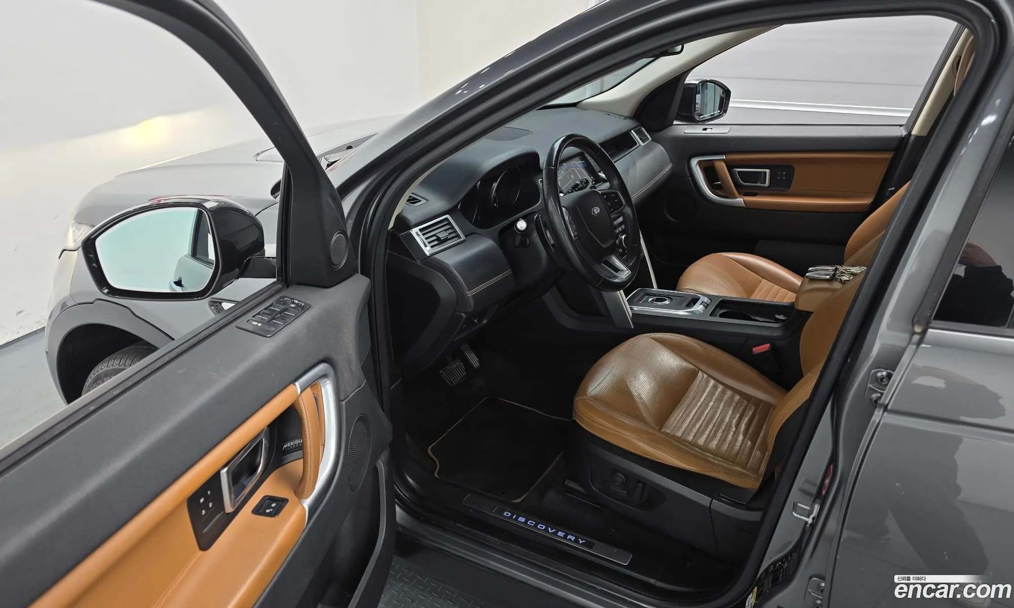 Land Rover Discovery Sport 2017 — 13