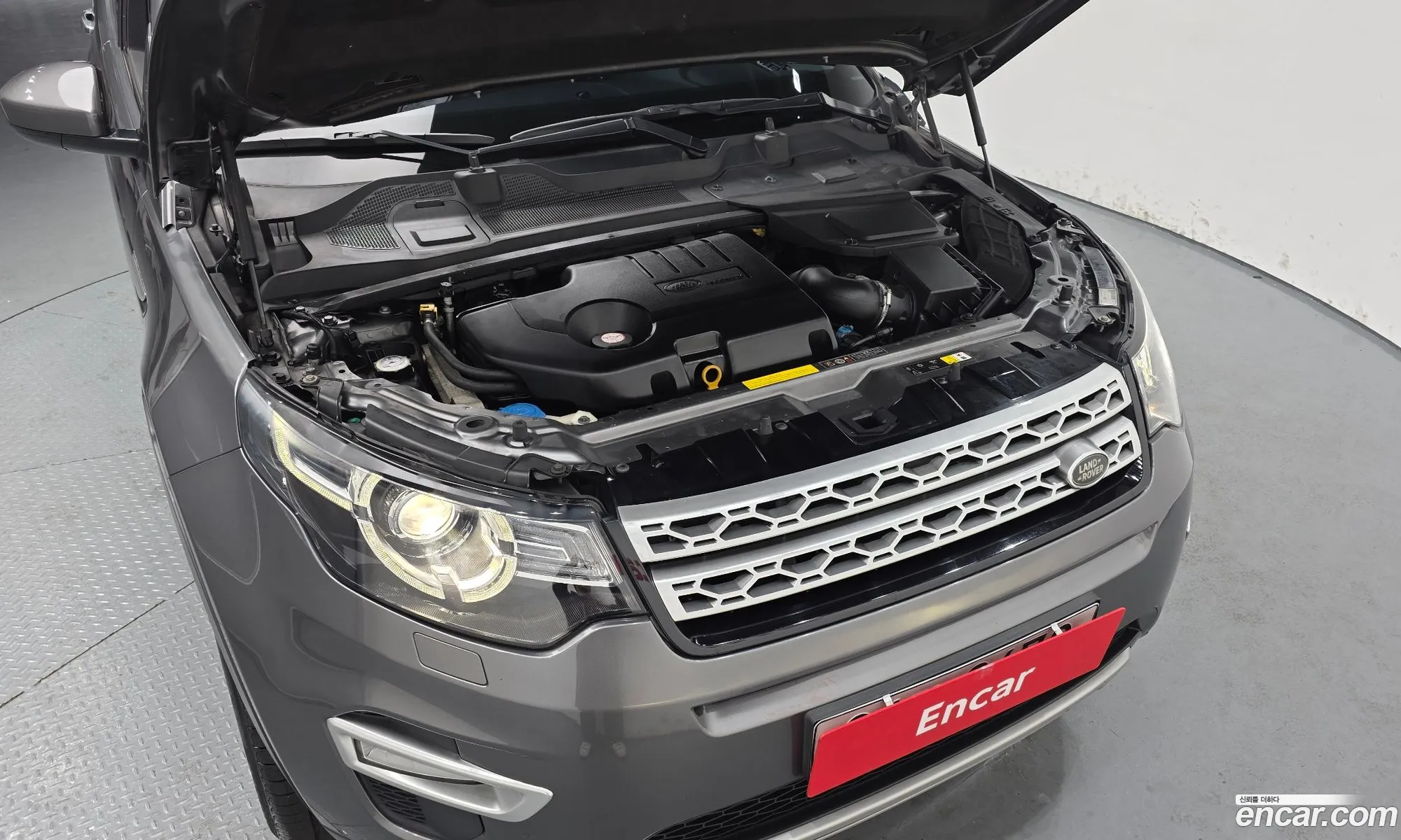 Land Rover Discovery Sport 2017 — 10
