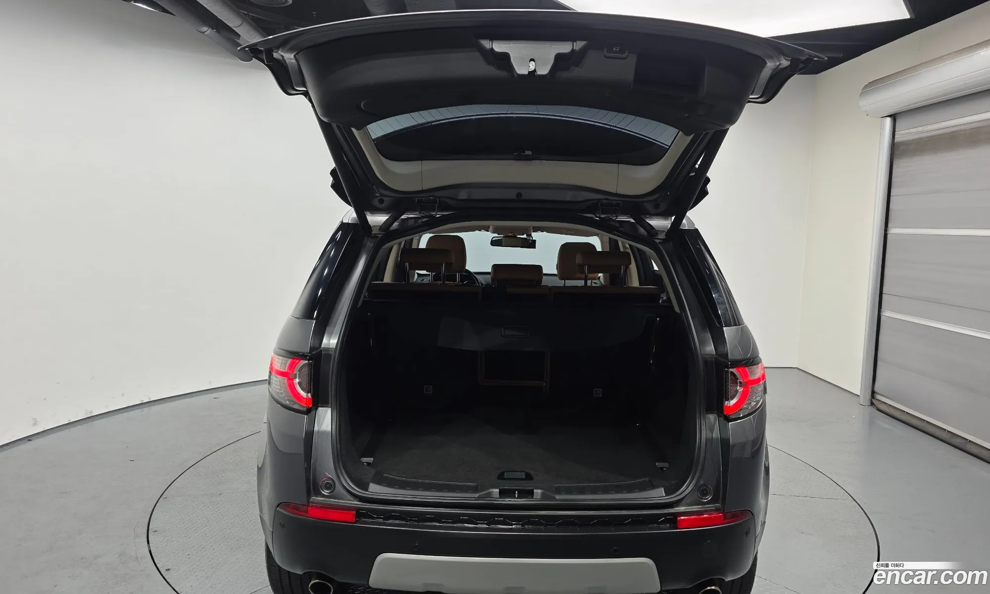 Land Rover Discovery Sport 2017 — 11
