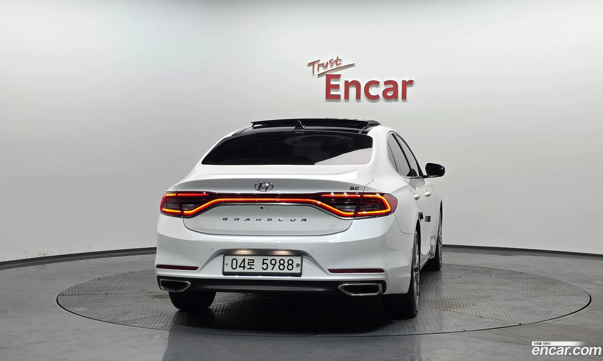 Hyundai Grandeur IG 2018 — 14