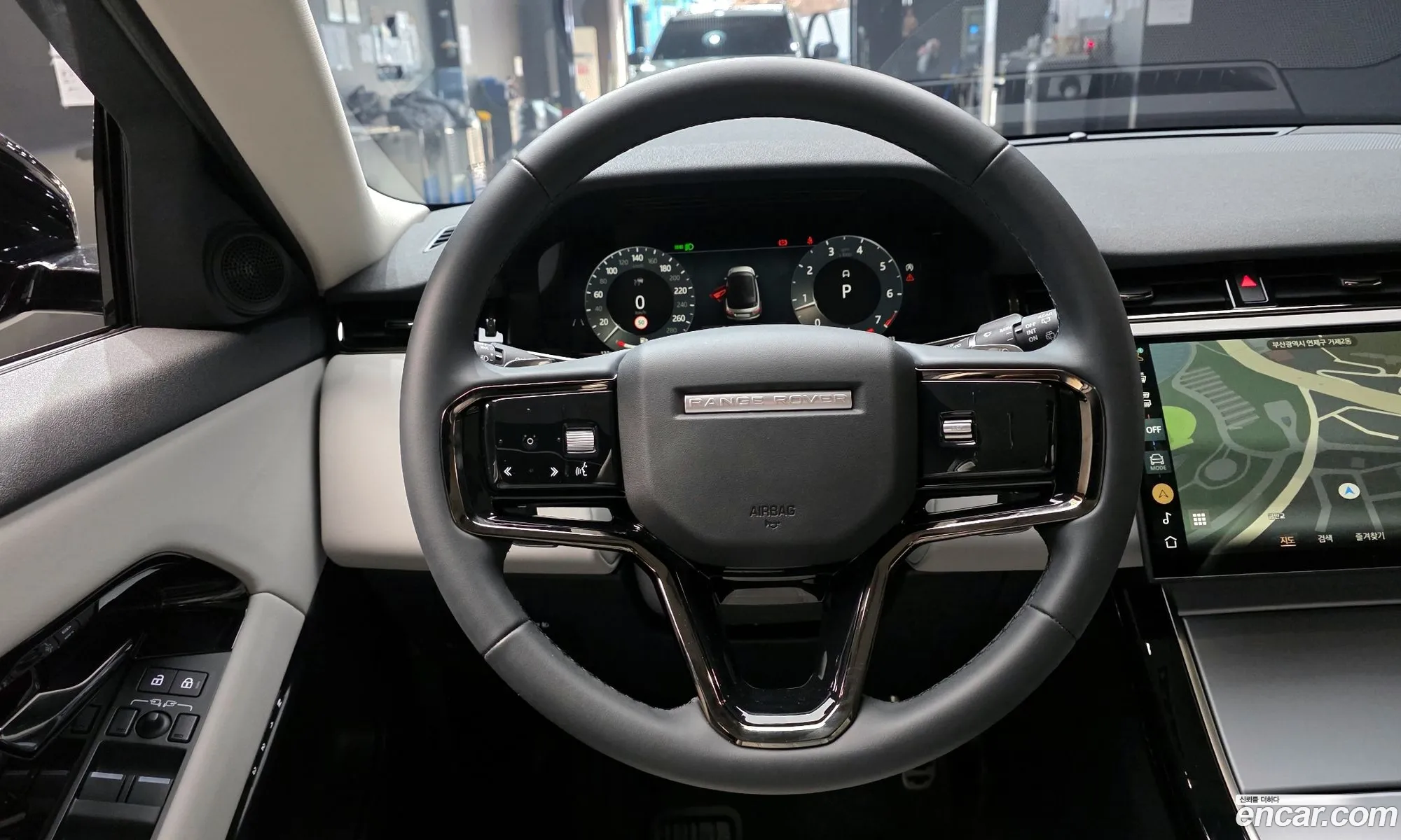 Land Rover Range Rover Evoque 2025 SALZA2BX2SH271410 — 9