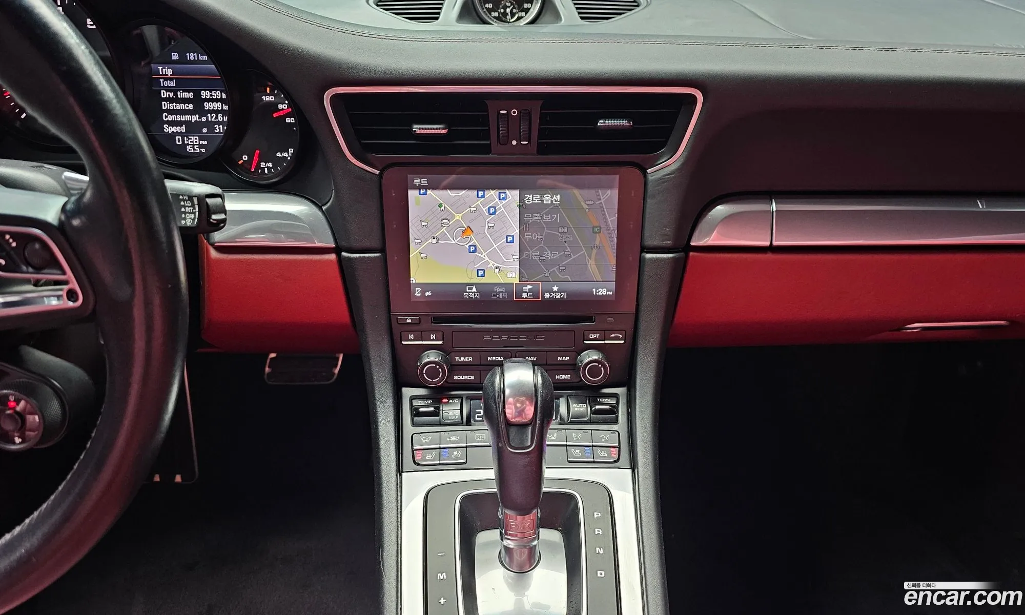 Porsche 911 2018 WP0CA2999JS138178 — 18
