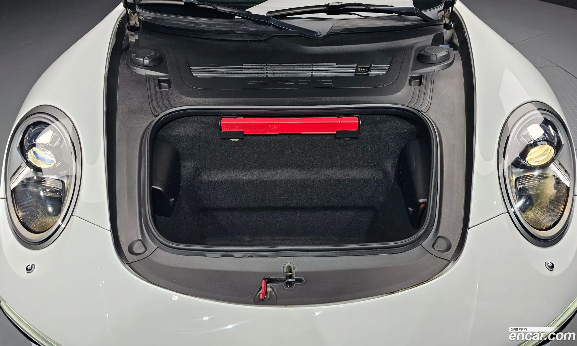 Porsche 911 2018 WP0CA2999JS138178 — 12