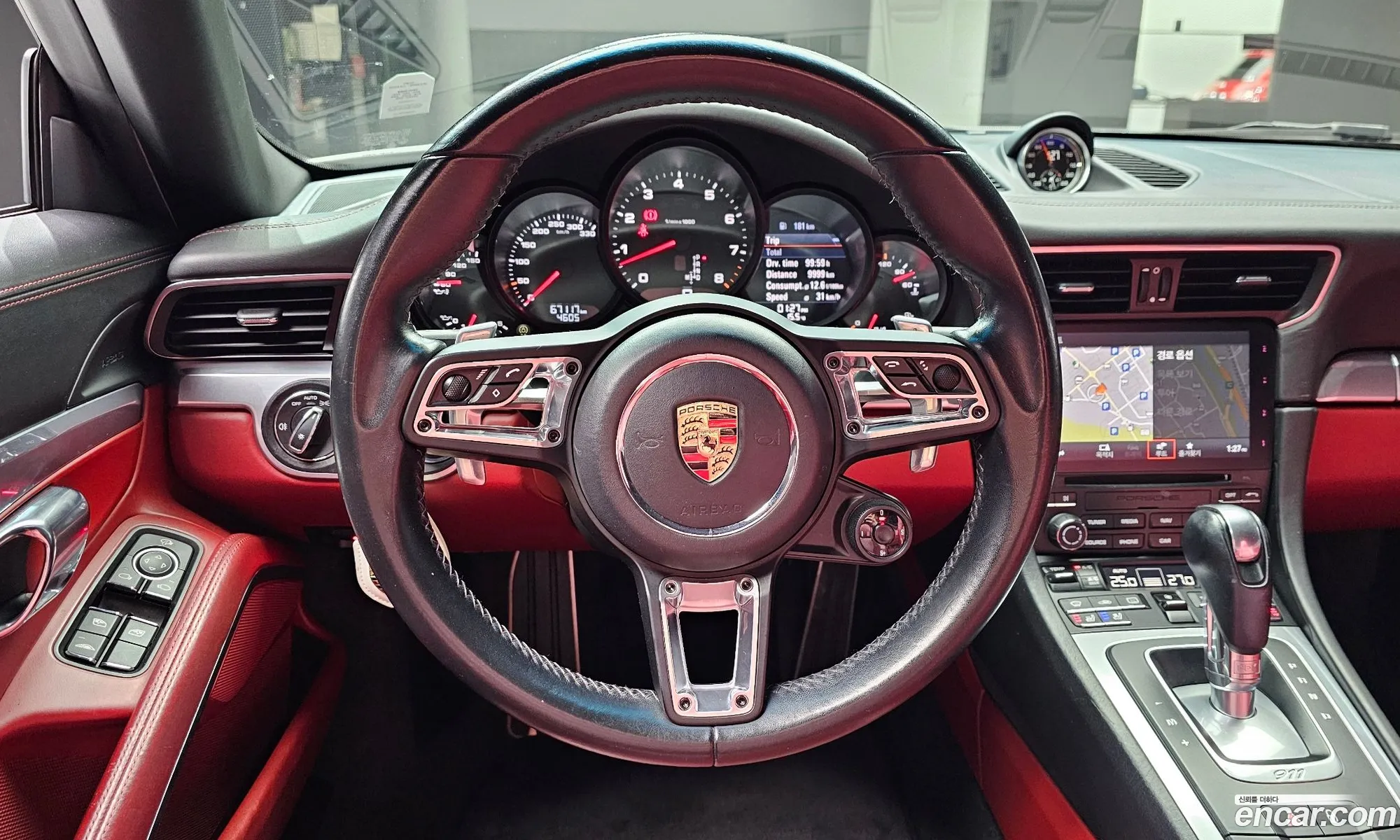 Porsche 911 2018 WP0CA2999JS138178 — 2