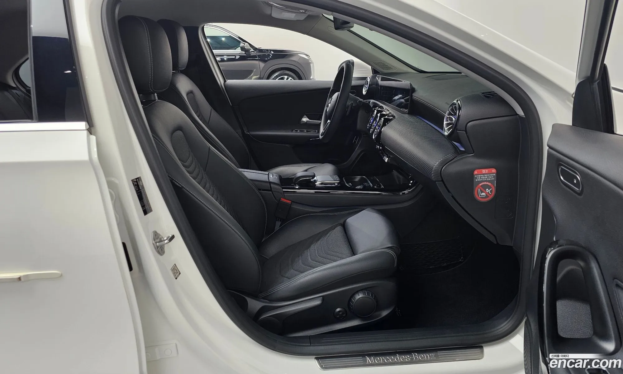 Mercedes-Benz A-Class W177 2020 — 19