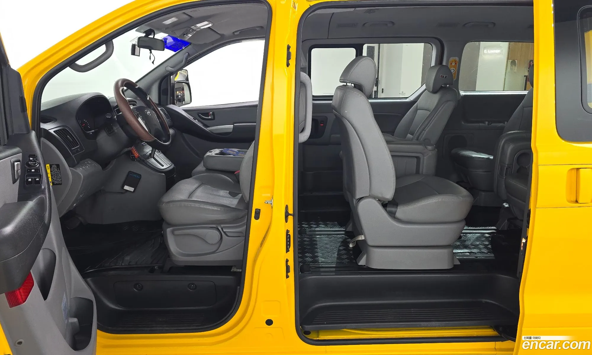 Hyundai Grand Starex 2018 — 10