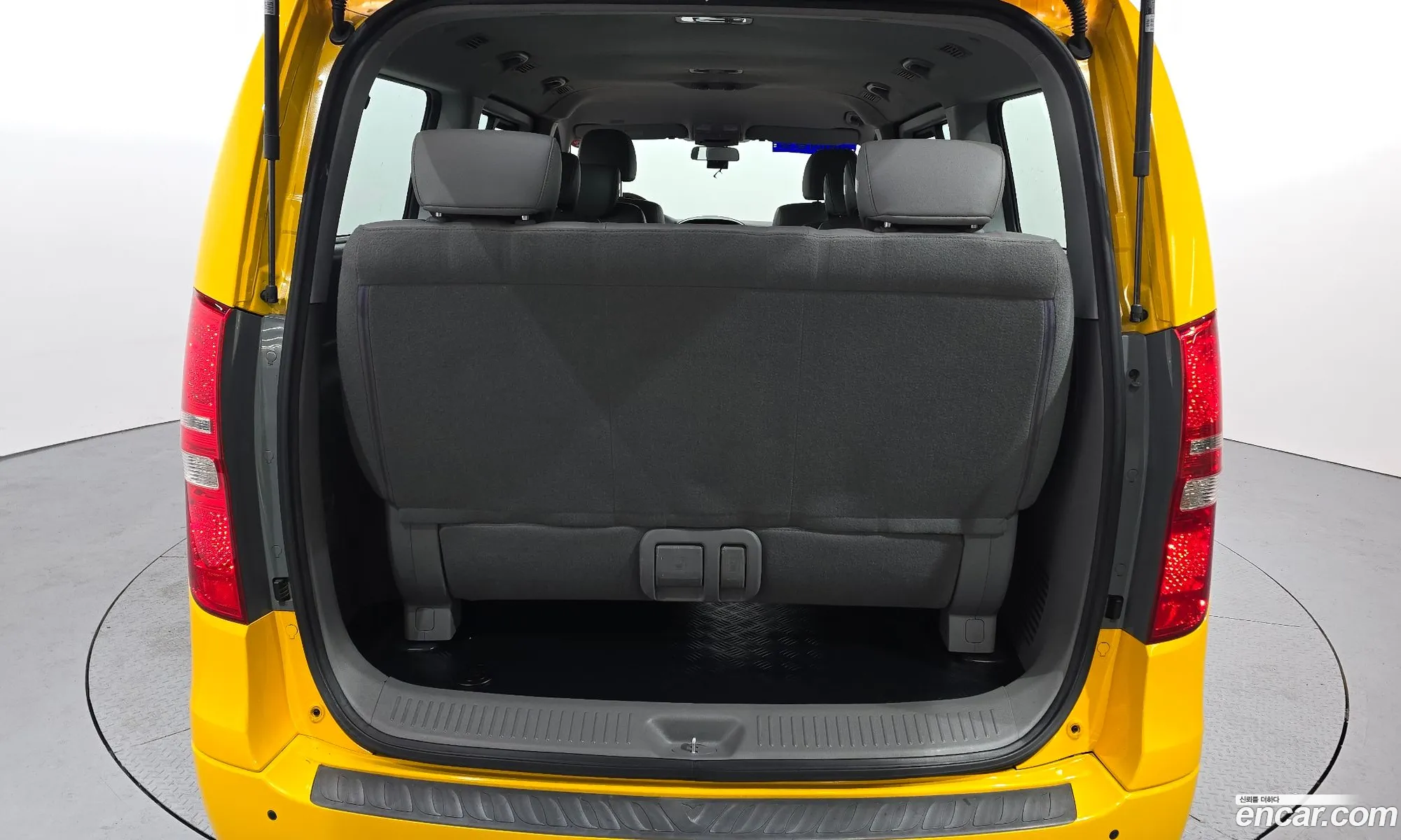 Hyundai Grand Starex 2018 — 3