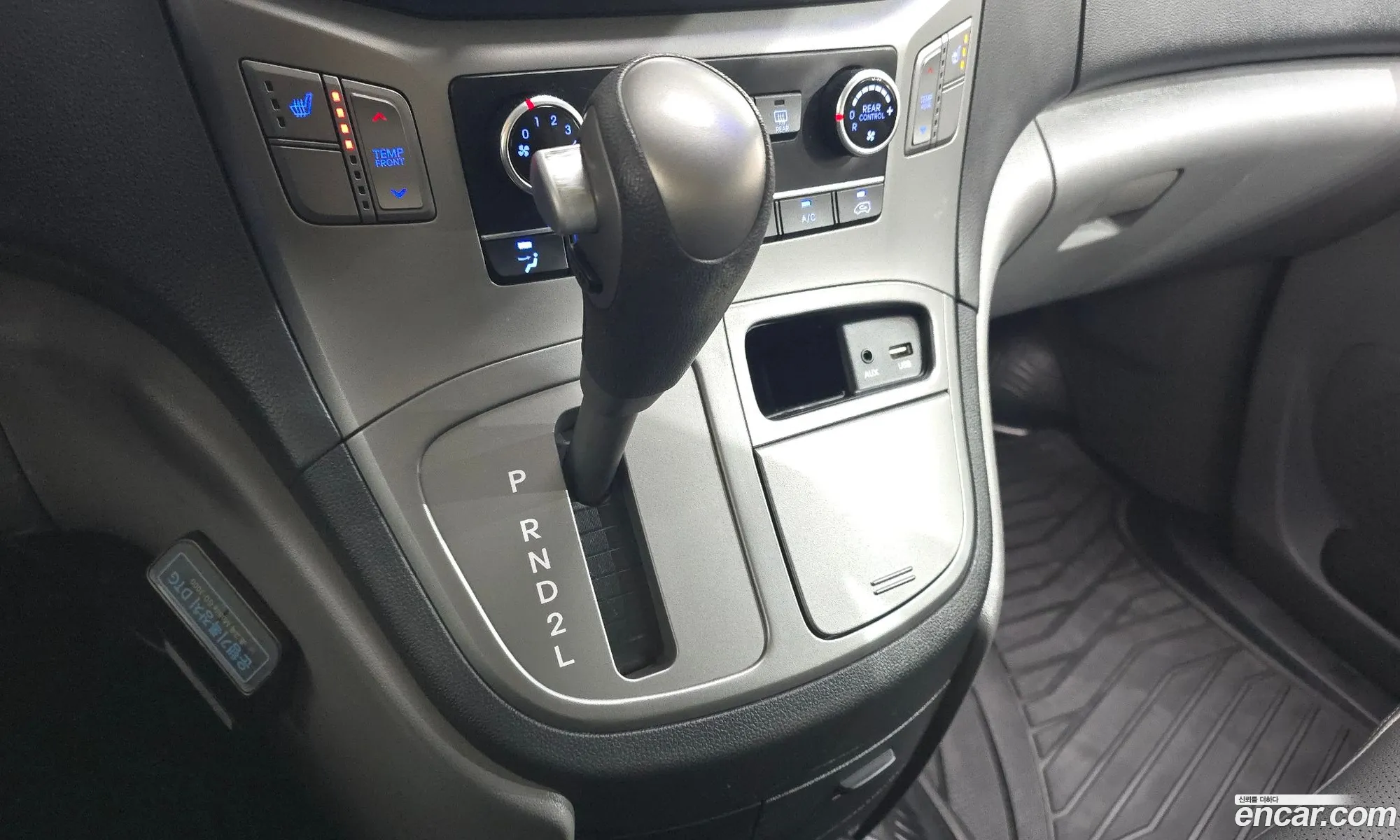 Hyundai Grand Starex 2018 — 12