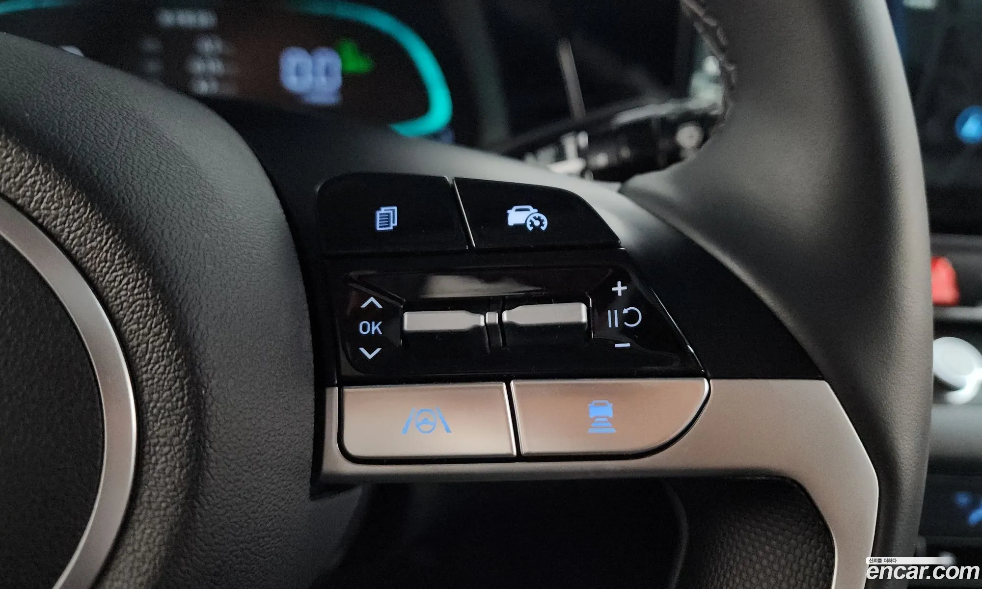 Hyundai Elantra Hybrid 2025 — 5
